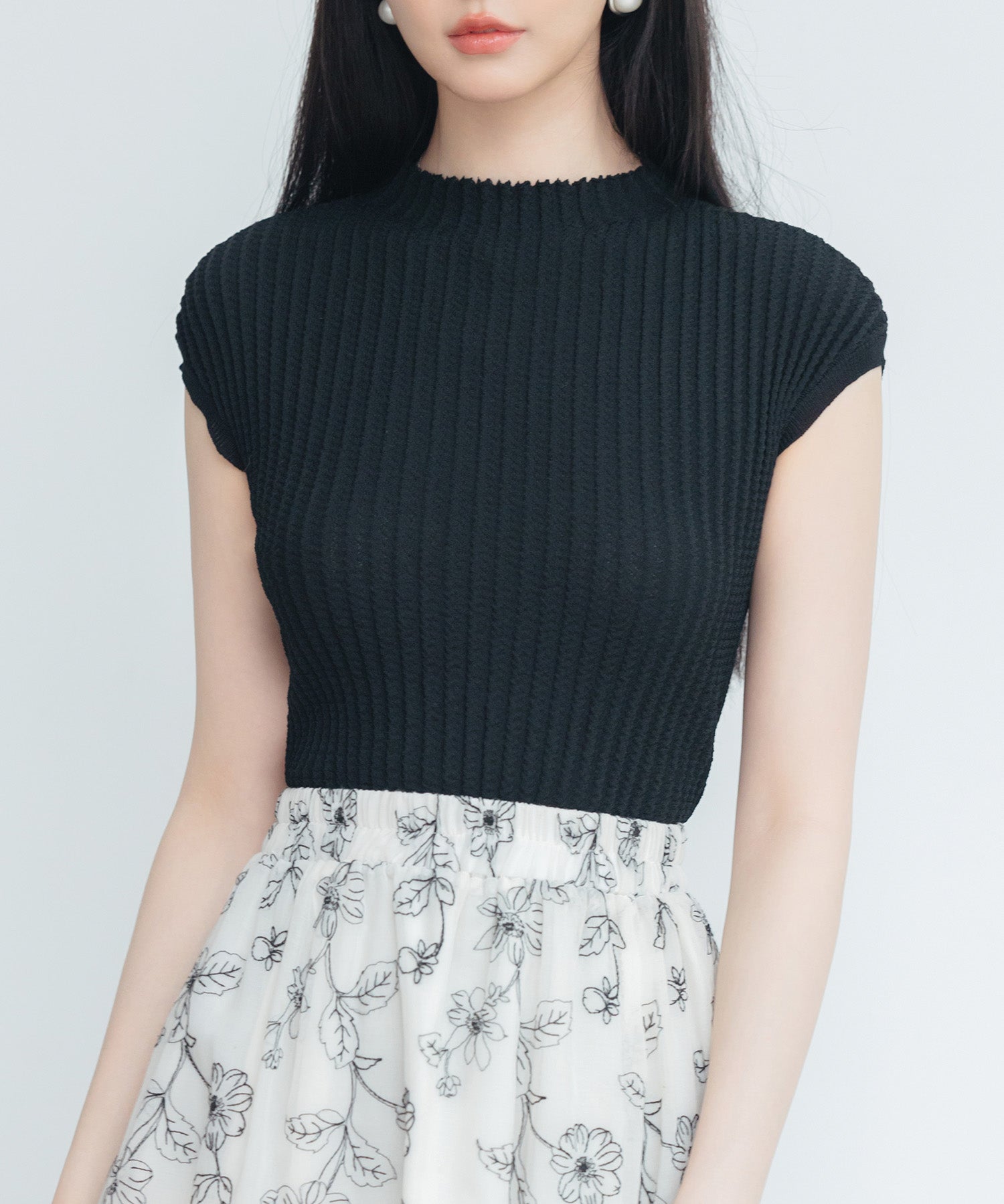 プチハイネックフレンチスリーブニットsdp8004 ブラック