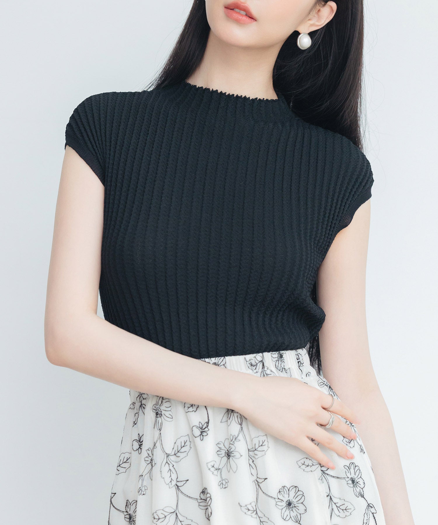 プチハイネックフレンチスリーブニットsdp8004 ブラック