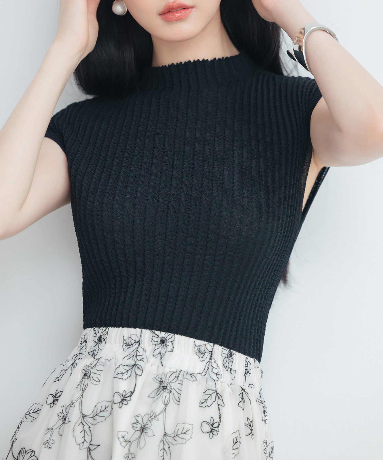 プチハイネックフレンチスリーブニットsdp8004 ブラック