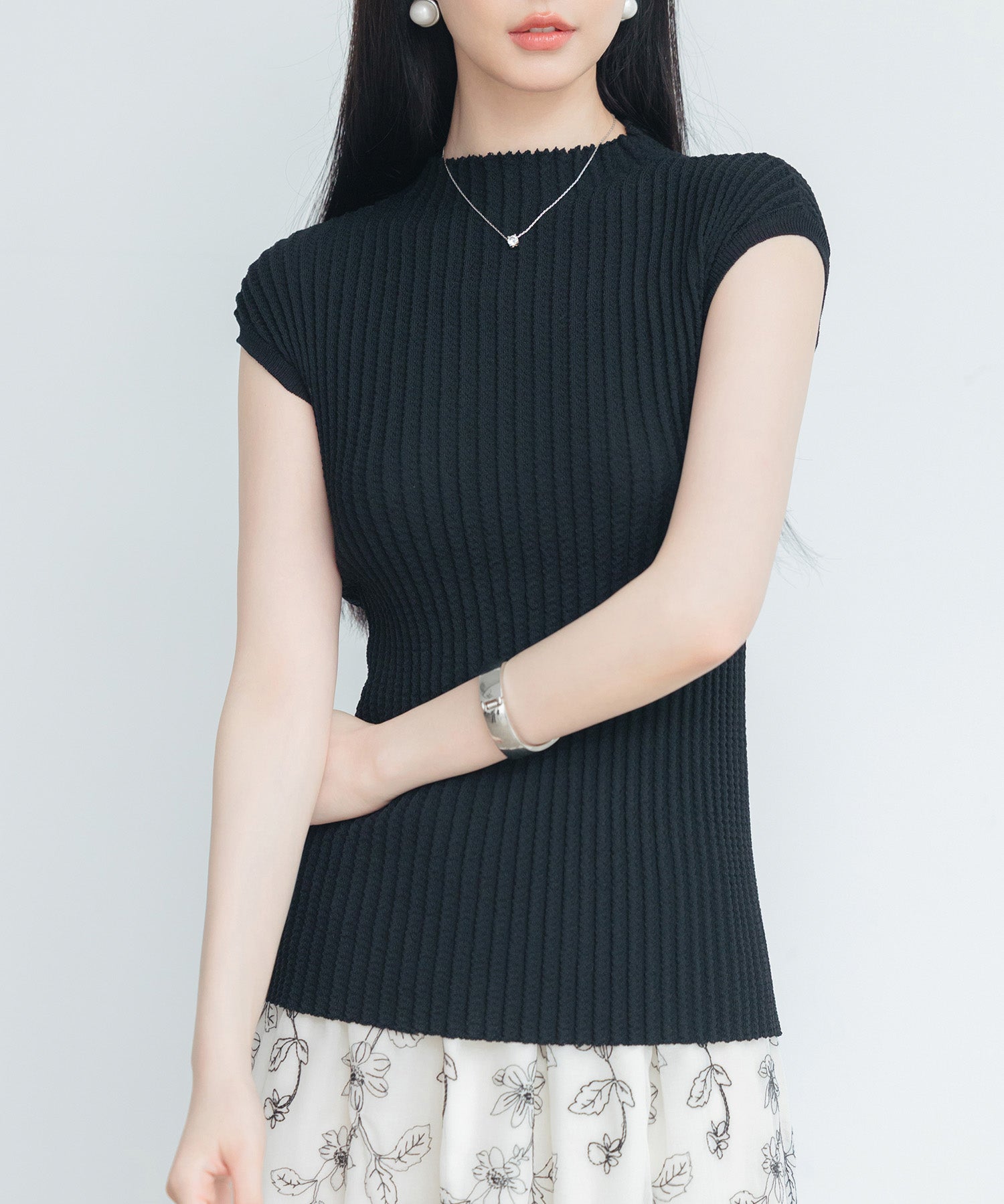 プチハイネックフレンチスリーブニットsdp8004 ブラック