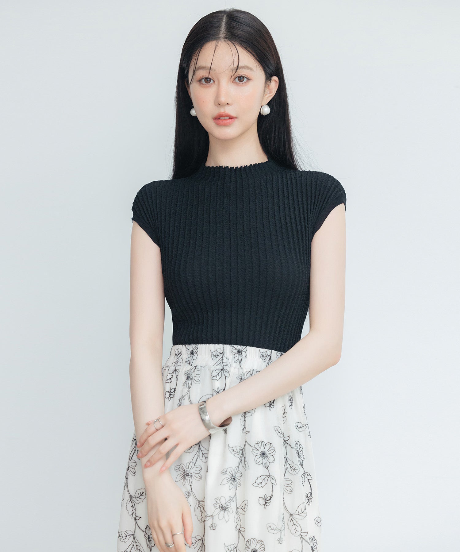 プチハイネックフレンチスリーブニットsdp8004 ブラック