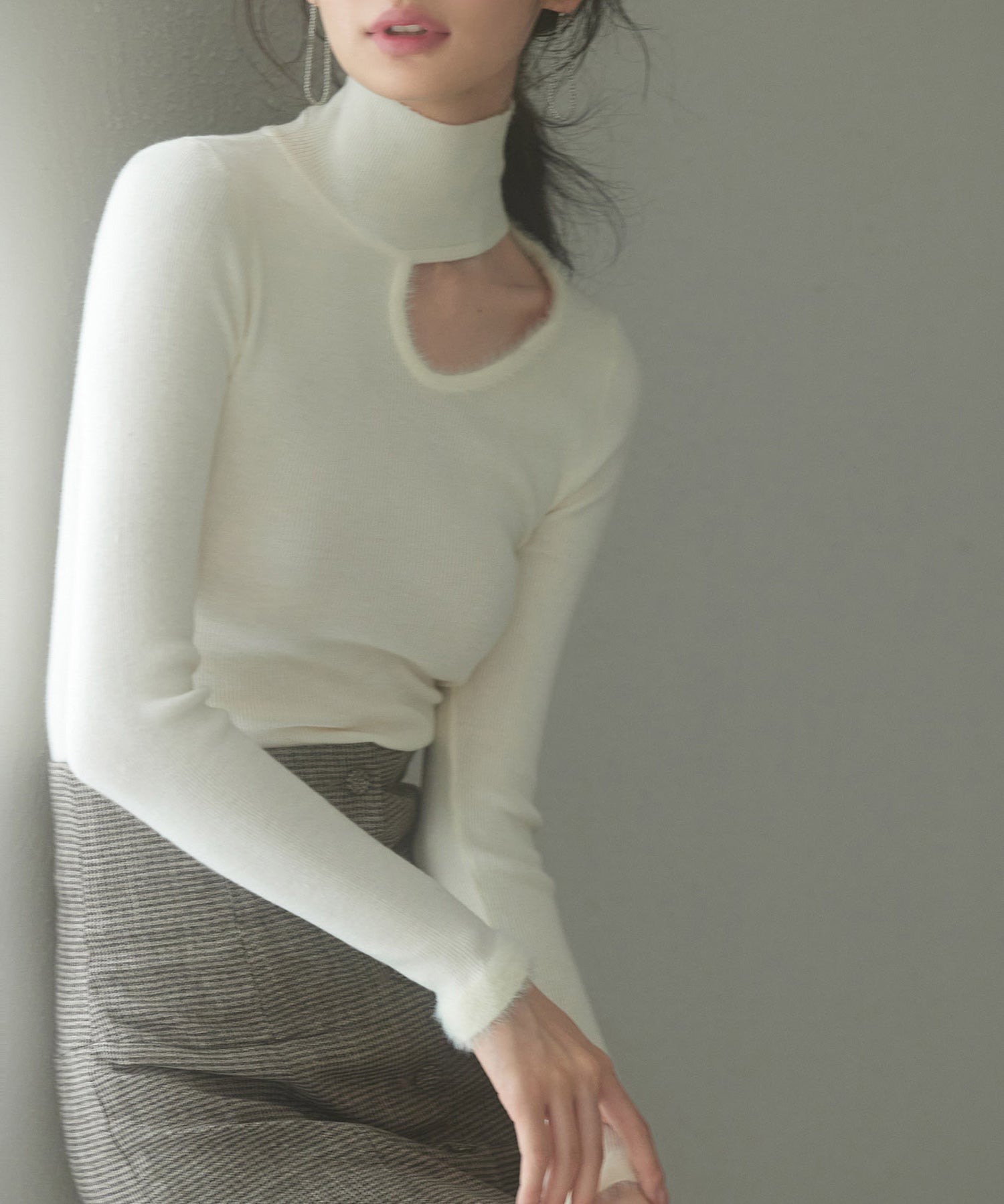 フロントオープンハイネックニットプルオーバーsdp8014 アイボリー