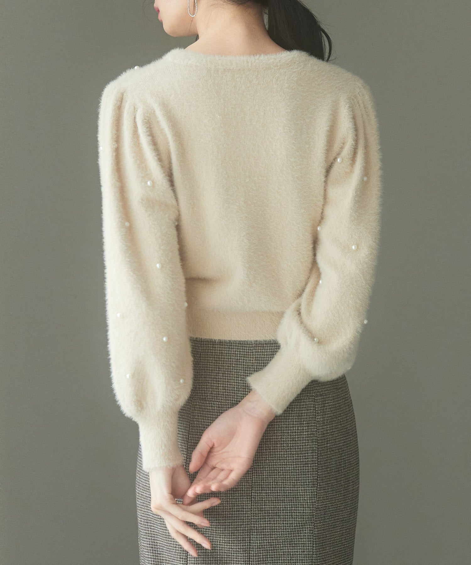 パール付きシャギー素材ニットプルオーバーsdp8020 ベージュ