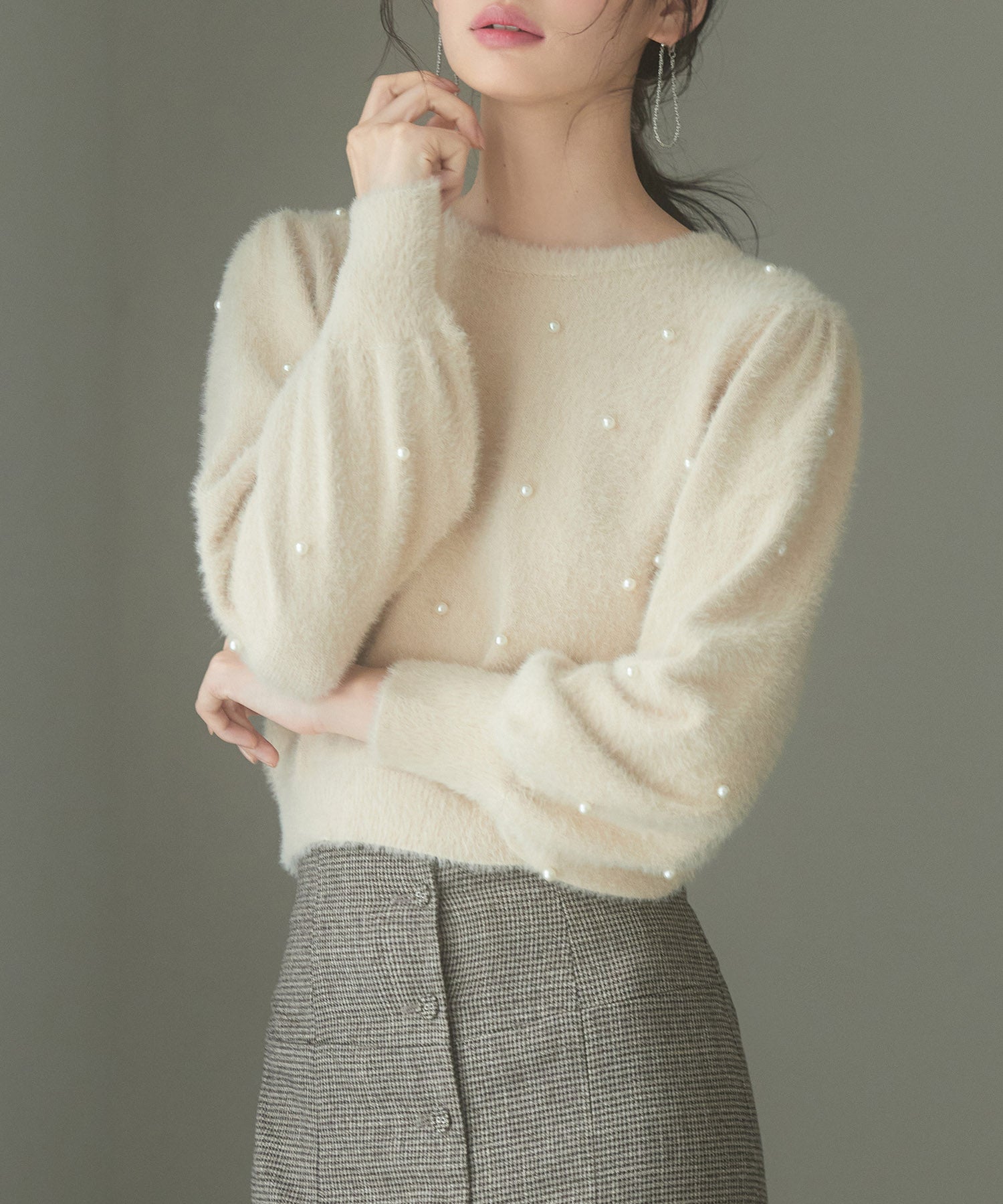 パール付きシャギー素材ニットプルオーバーsdp8020 ベージュ