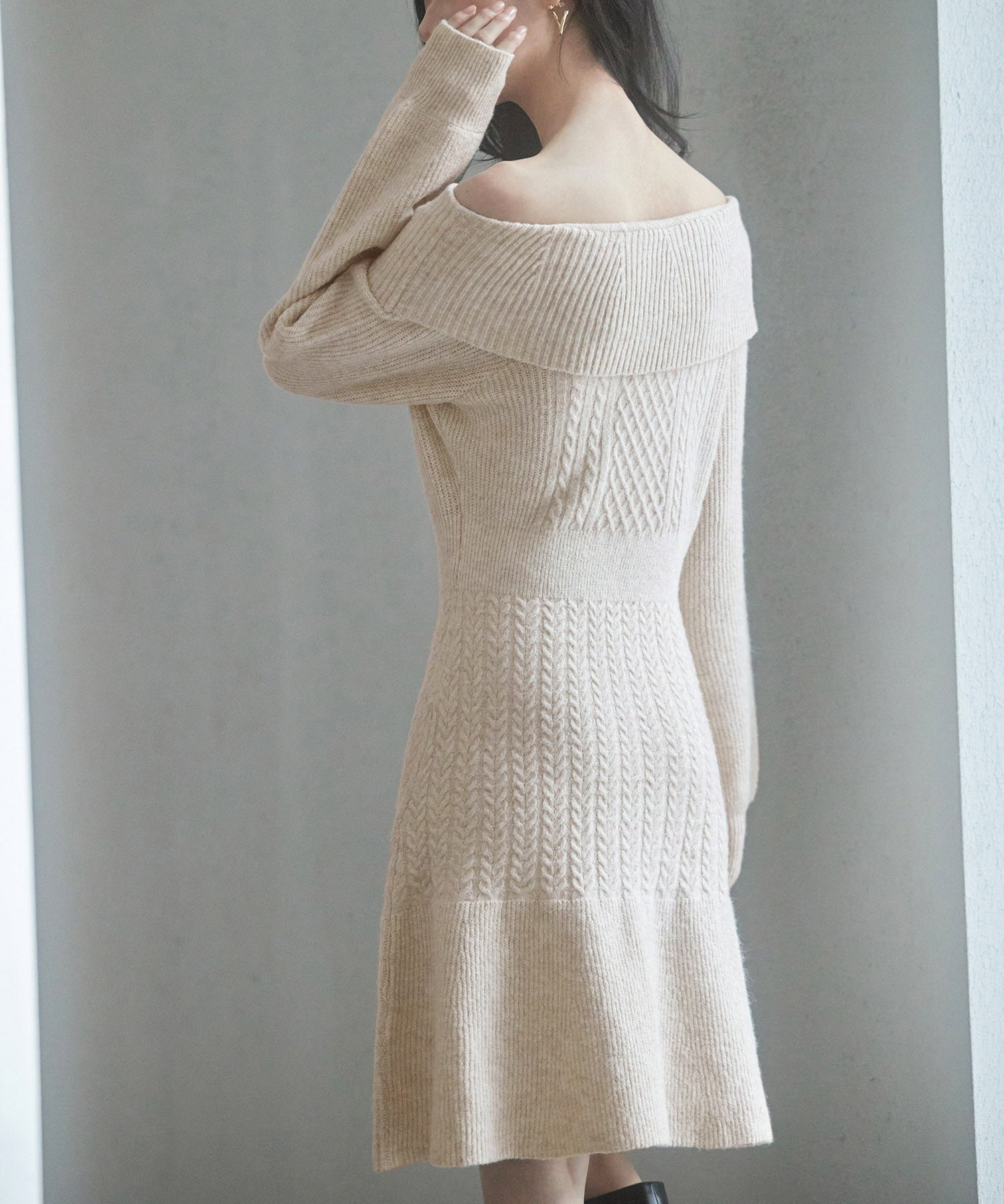 2wayネック膝上丈ニットワンピースsdp8025 ベージュ