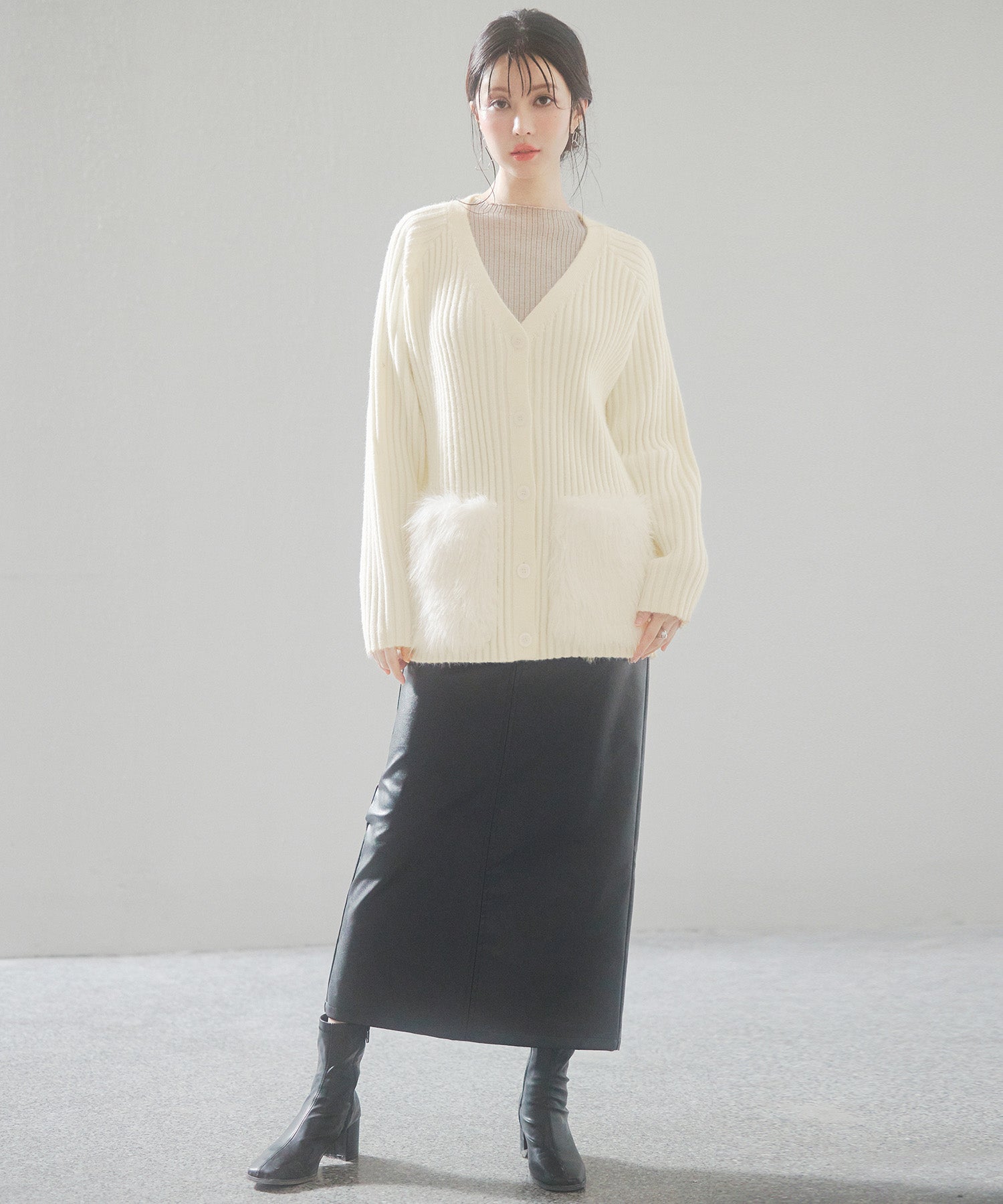 ファーポケットVネックニットカーディガンsdp8029 アイボリー