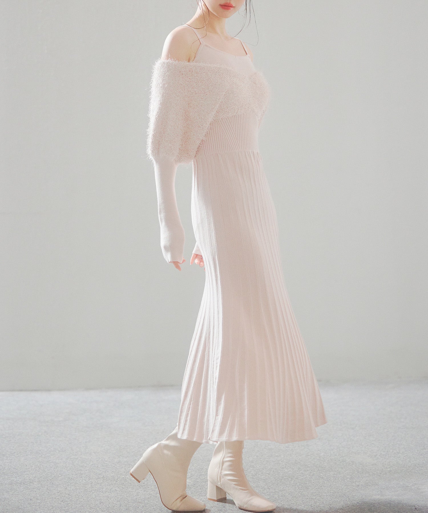 フェザーとニットスカートがドッキング2wayワンピースsdp8030 ピンクベージュ