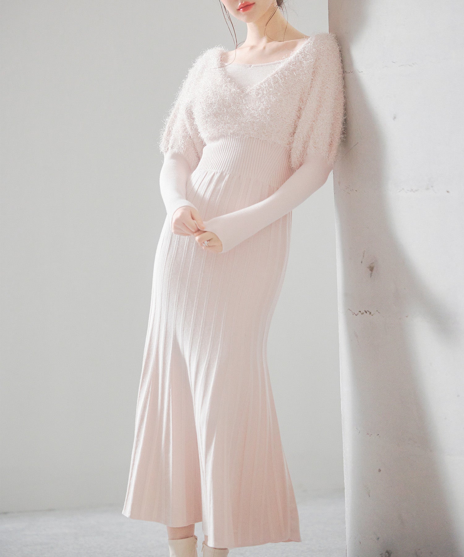 フェザーとニットスカートがドッキング2wayワンピースsdp8030 ピンクベージュ