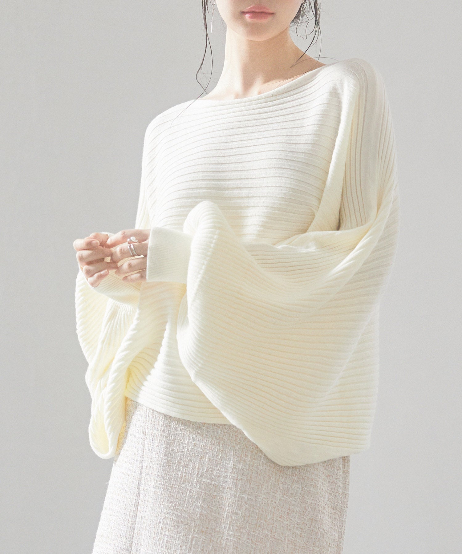 ボートネックドルマンスリーブニットsdp8032 アイボリー