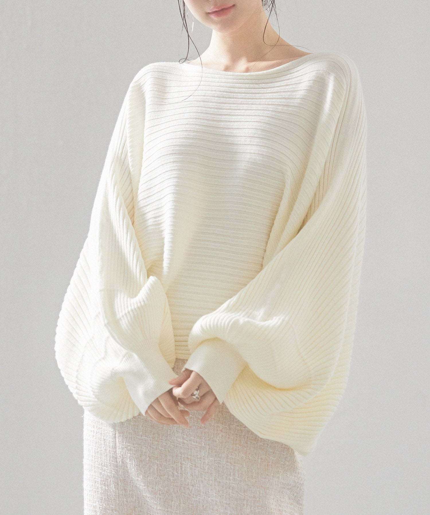 ボートネックドルマンスリーブニットsdp8032 アイボリー