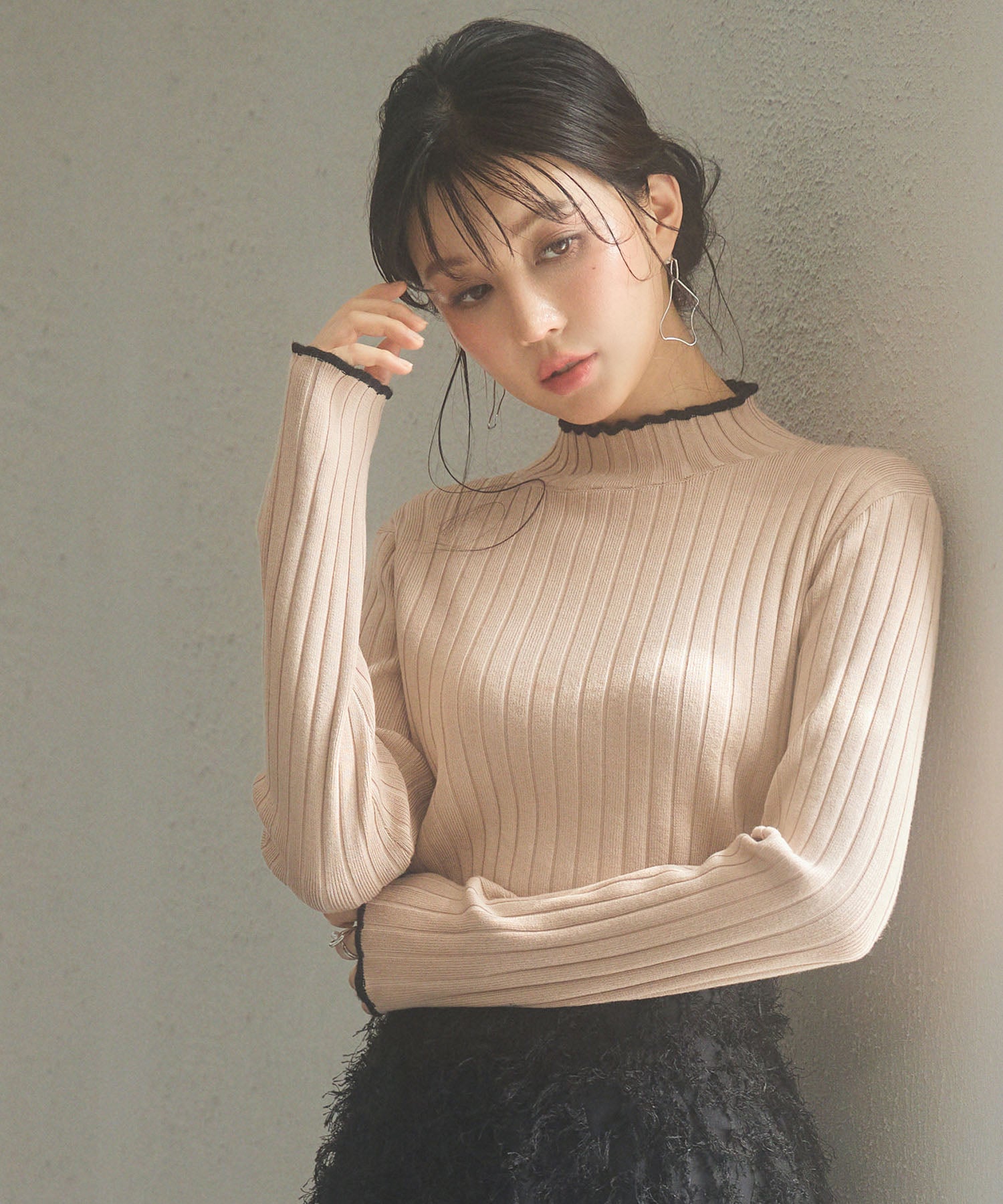 太めリブ編みプチハイネックニットプルオーバーsdp8037 ピンクベージュ