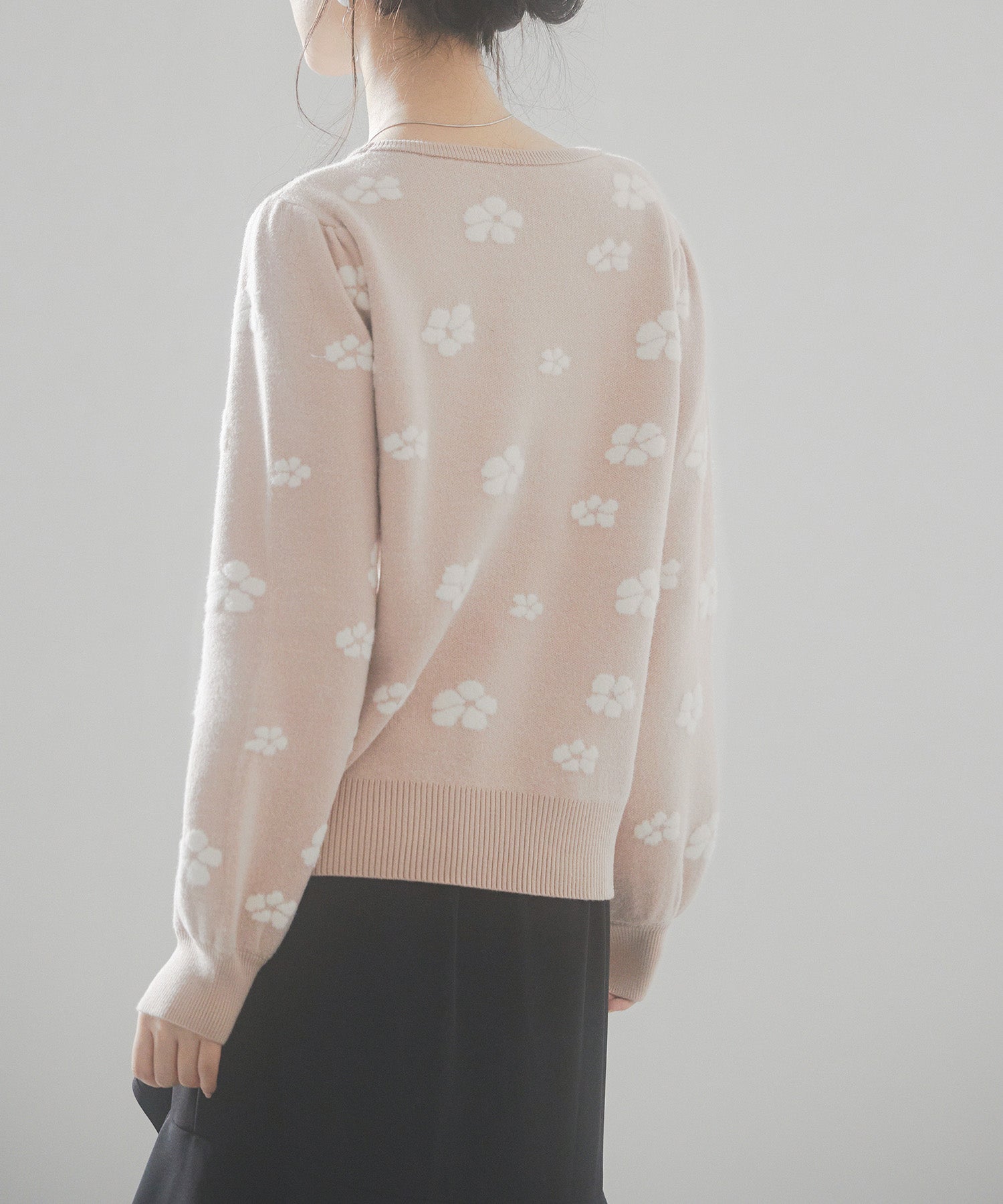 フラワーモチーフ裏起毛ニットプルオーバーsdp8038 ピンクベージュ