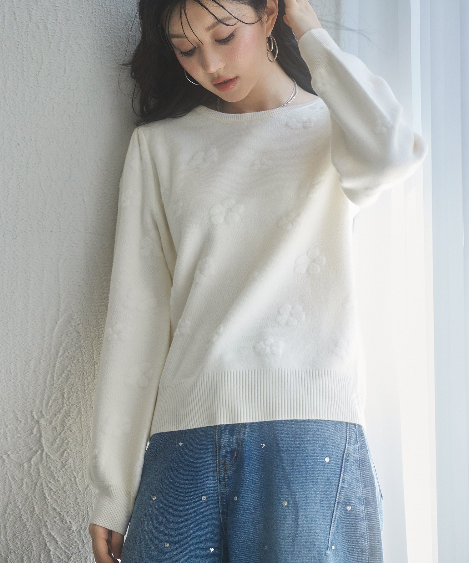 フラワーモチーフ裏起毛ニットプルオーバーsdp8038 アイボリー
