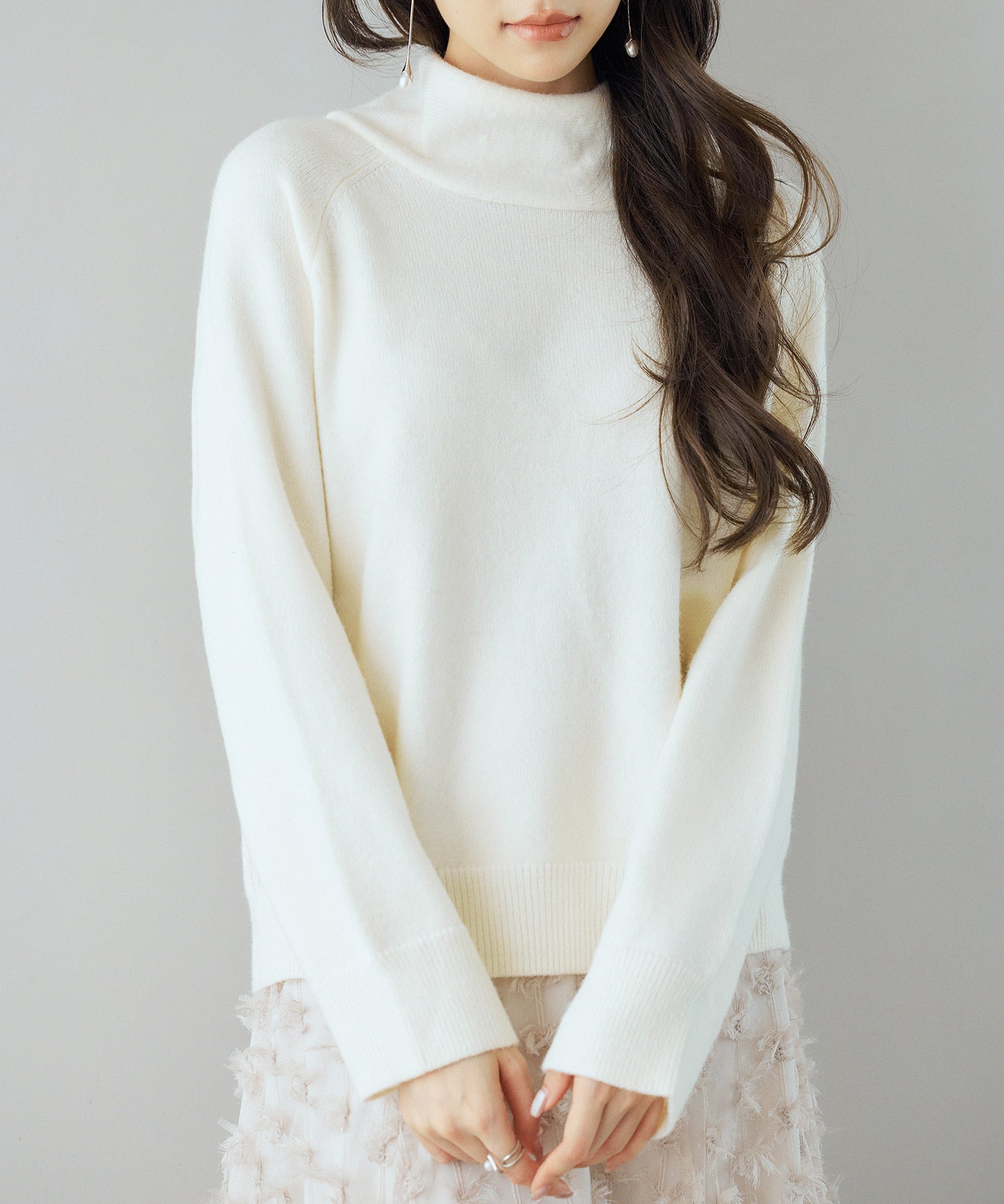 タートルネックニットプルオーバーsdp8045 アイボリー