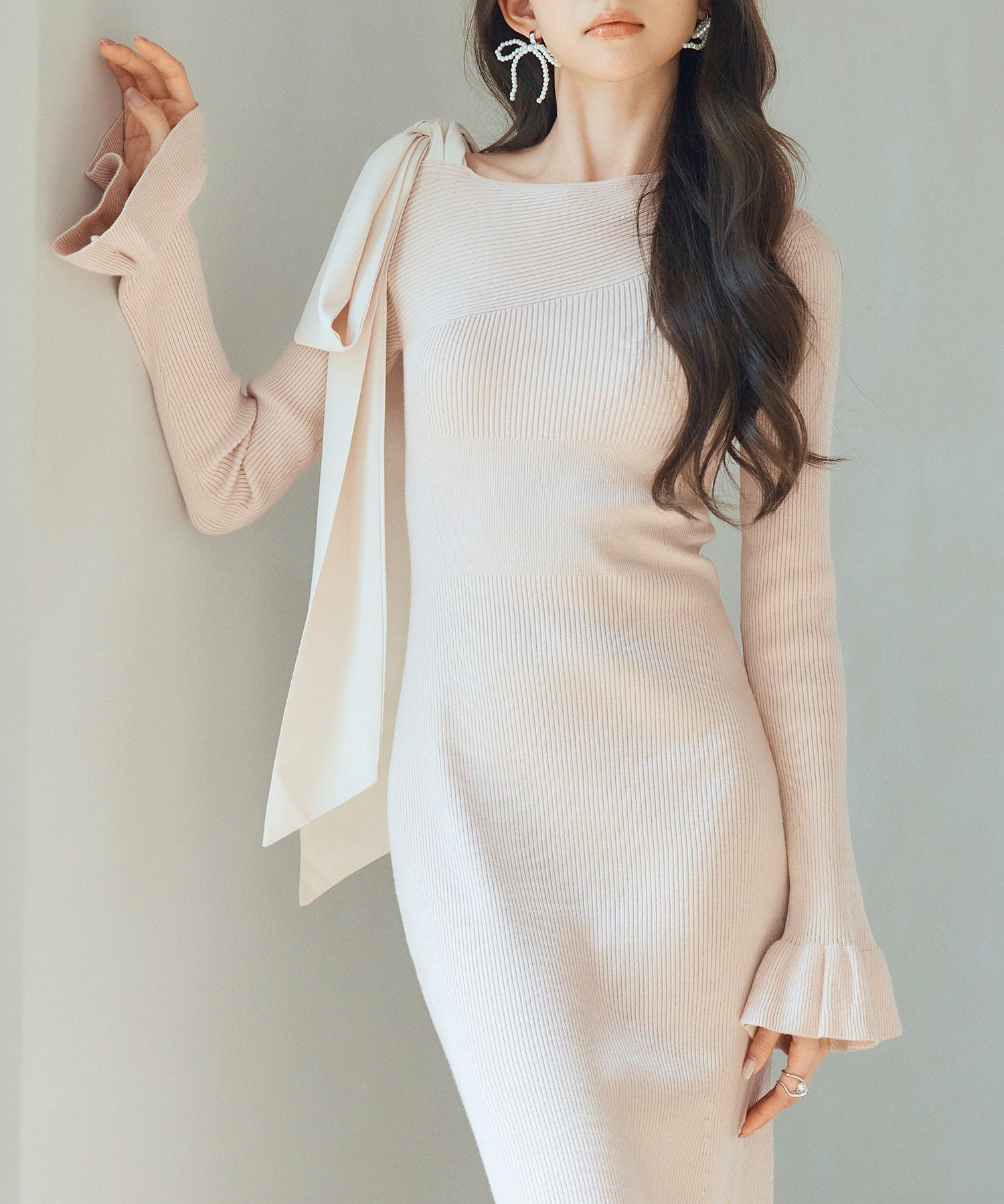 布帛とニットドッキングしたリボンワンピースsdp8050 ピンクベージュ