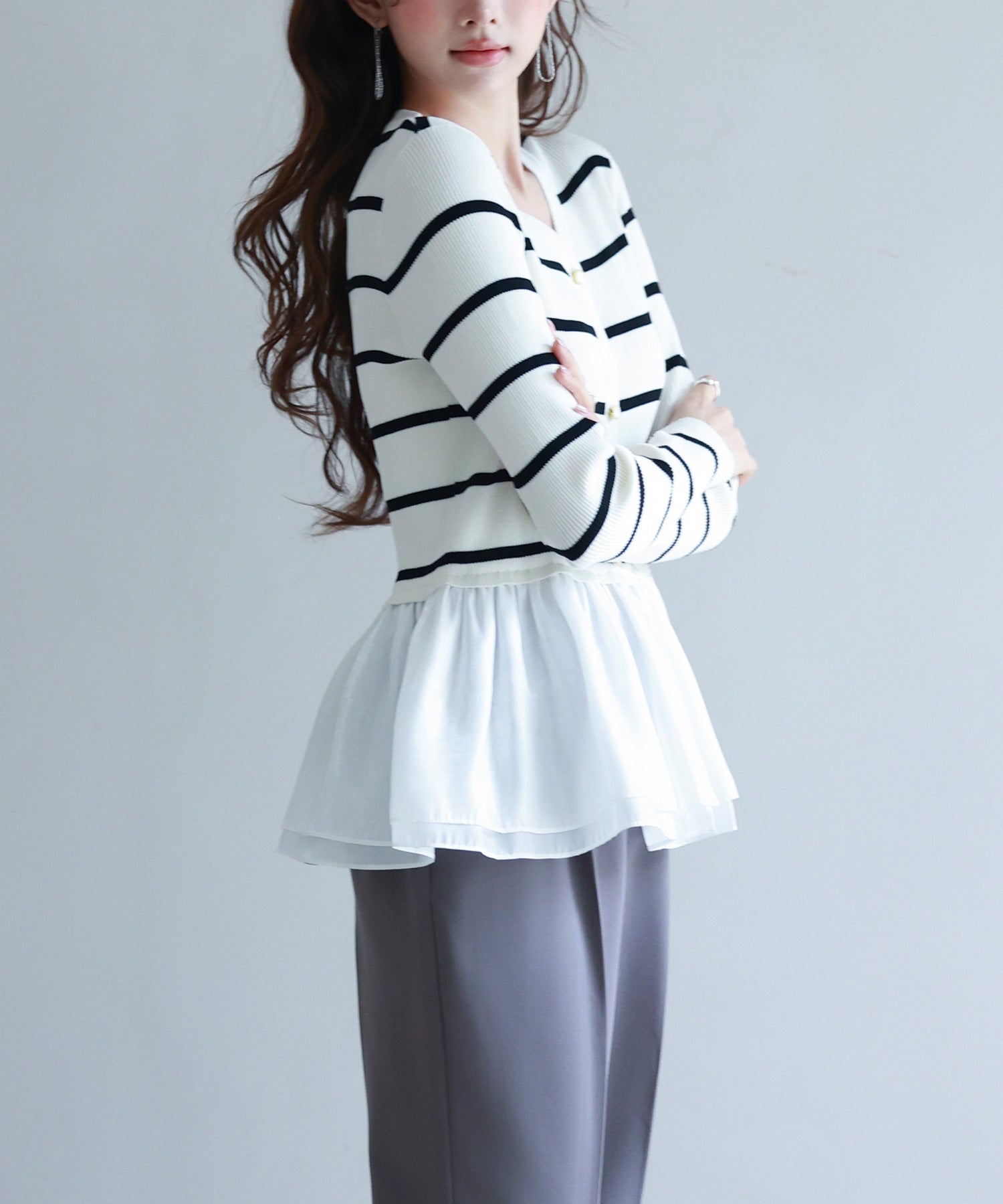 ぺプラム裾ドッキングニットプルオーバーsdp8053 アイボリー