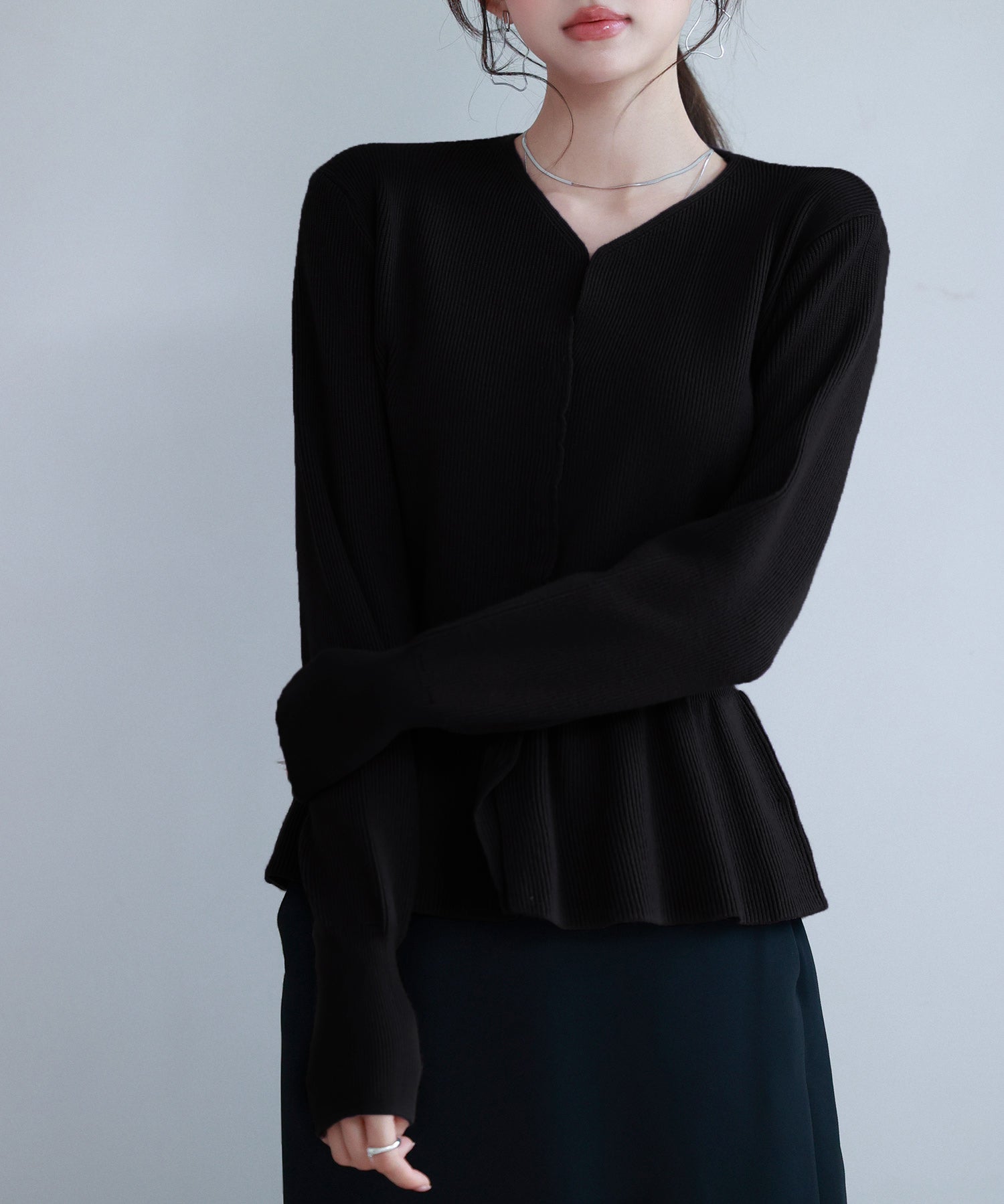 スナップボタンぺプラム裾2wayニットsdp8060 ブラック
