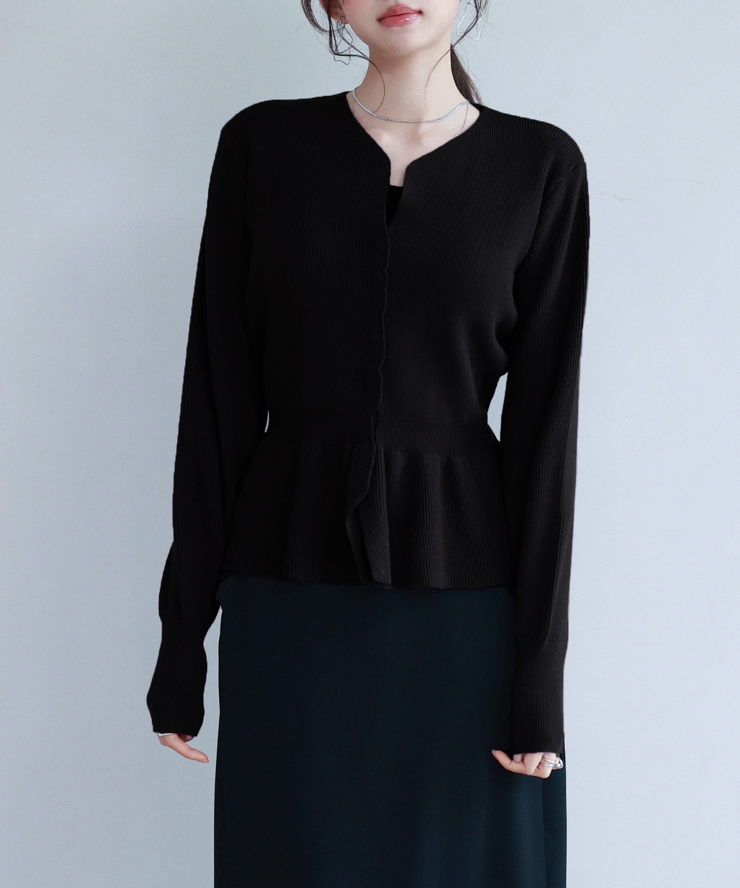 スナップボタンぺプラム裾2wayニットsdp8060 ブラック