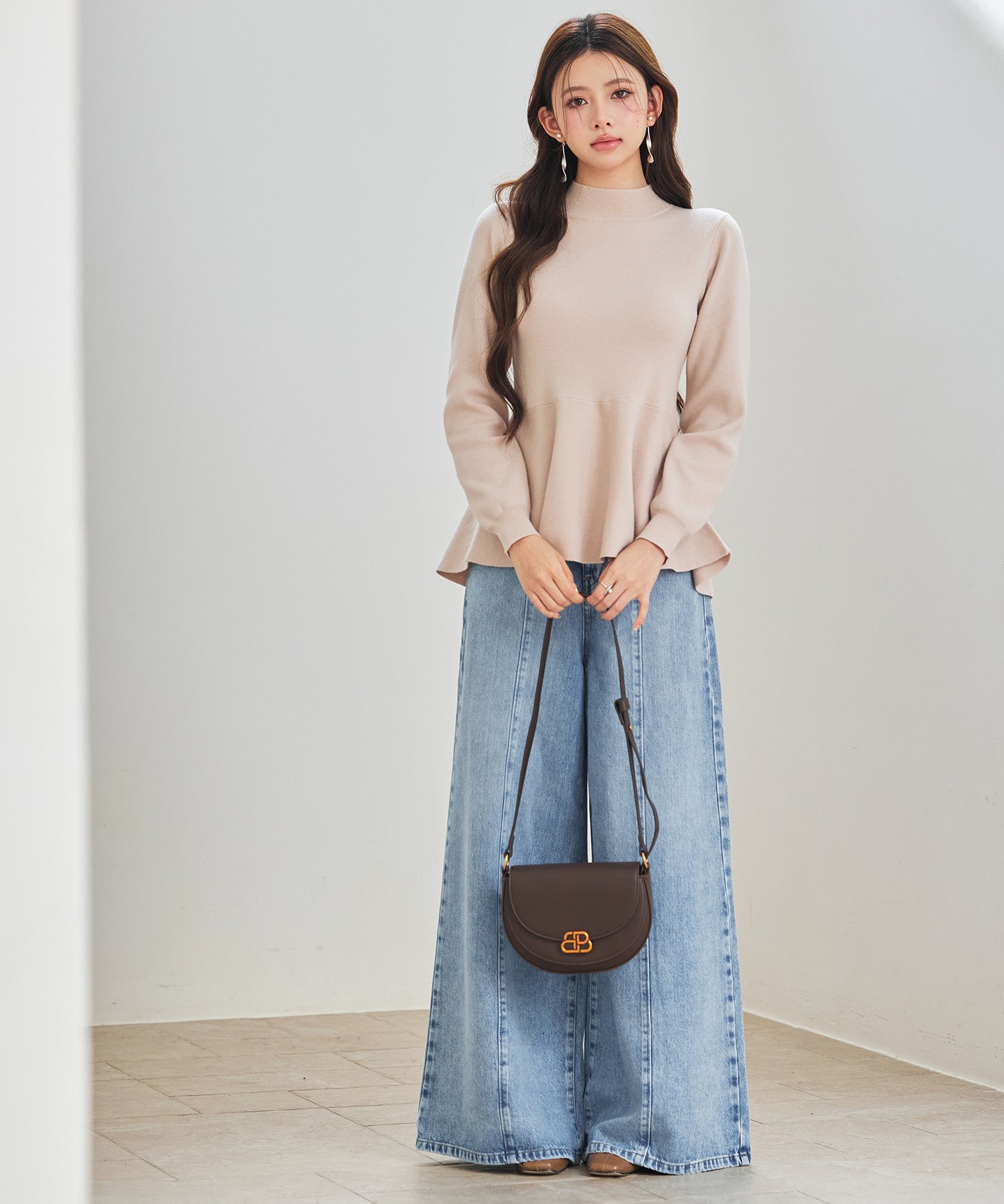 モックネックペプラムニットトップスsdp8066 ベージュ