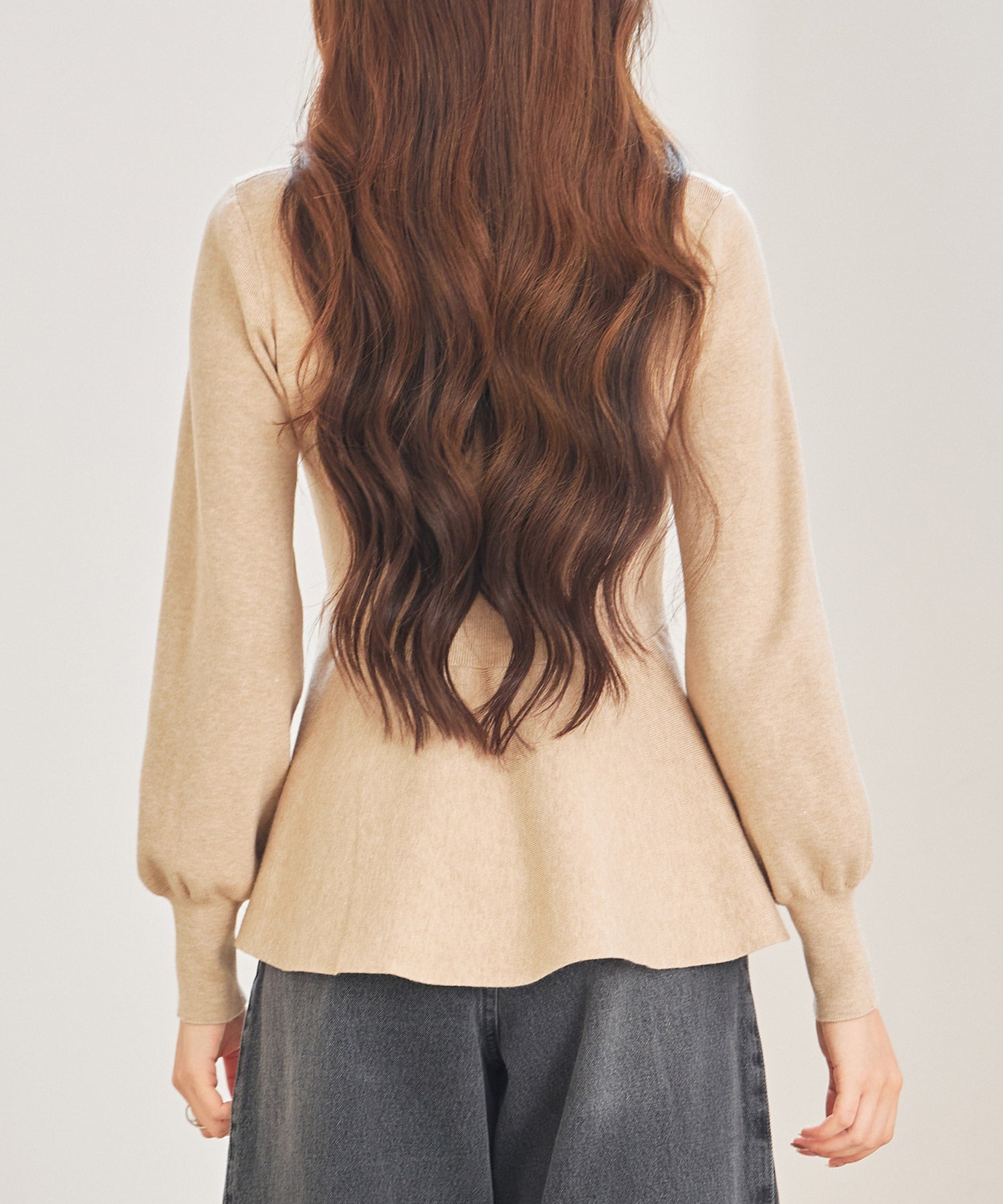 パール付きニットペプラムプルオーバーsdp8068 ベージュ