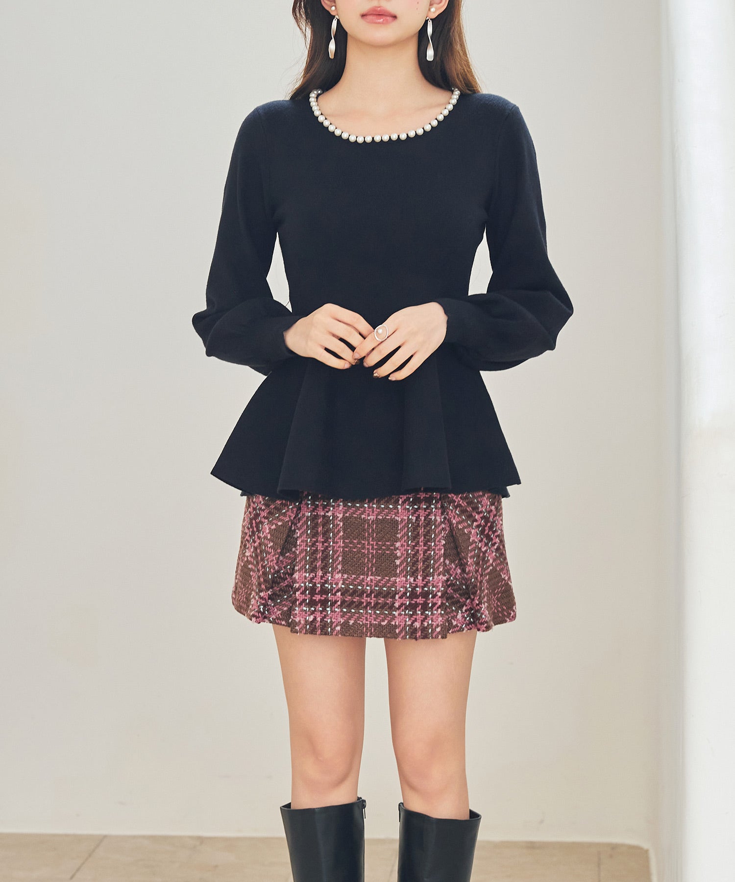 パール付きニットペプラムプルオーバーsdp8068 ブラック