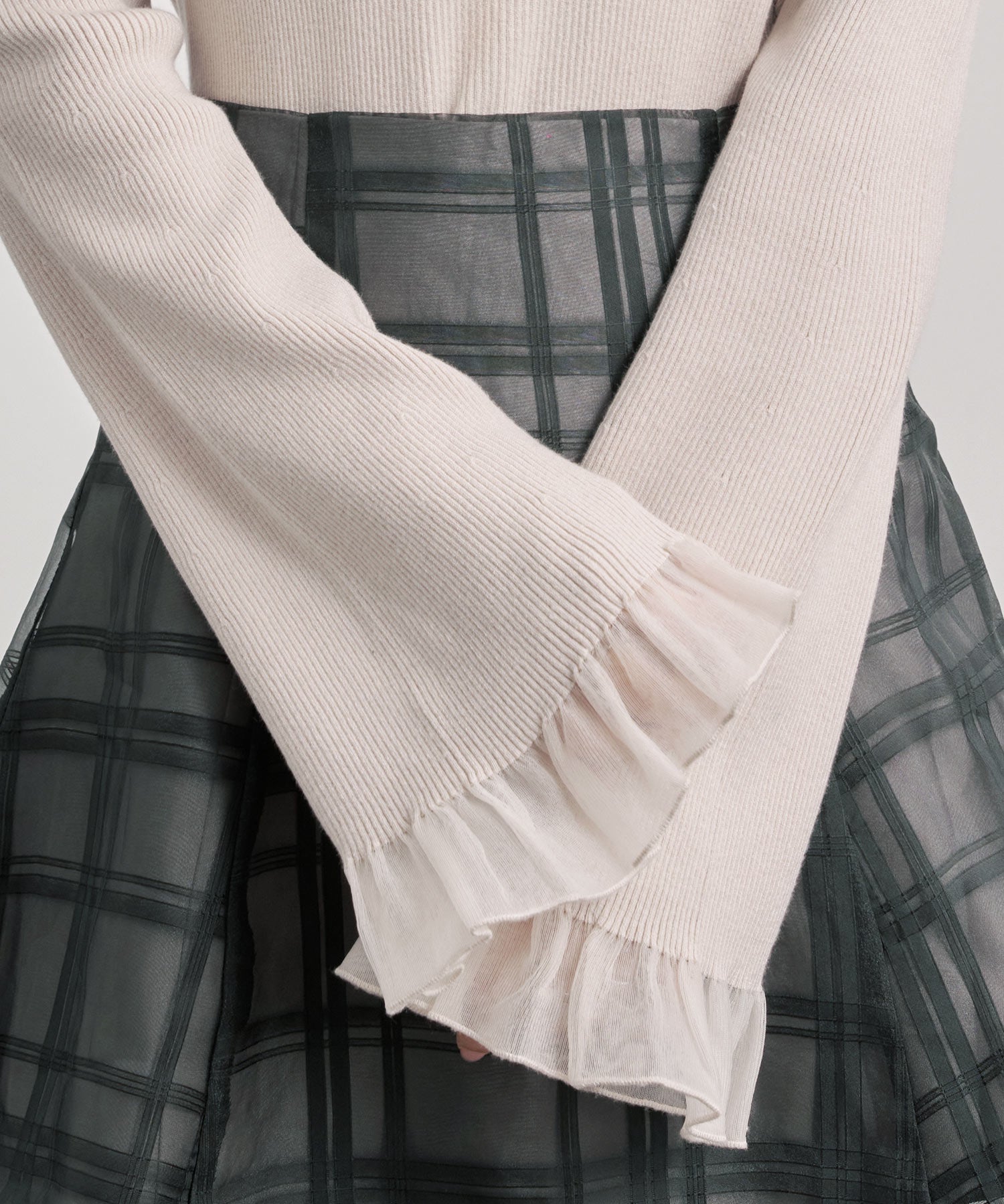 襟パール付リブ編みニットトップス
sdp8069 ベージュ