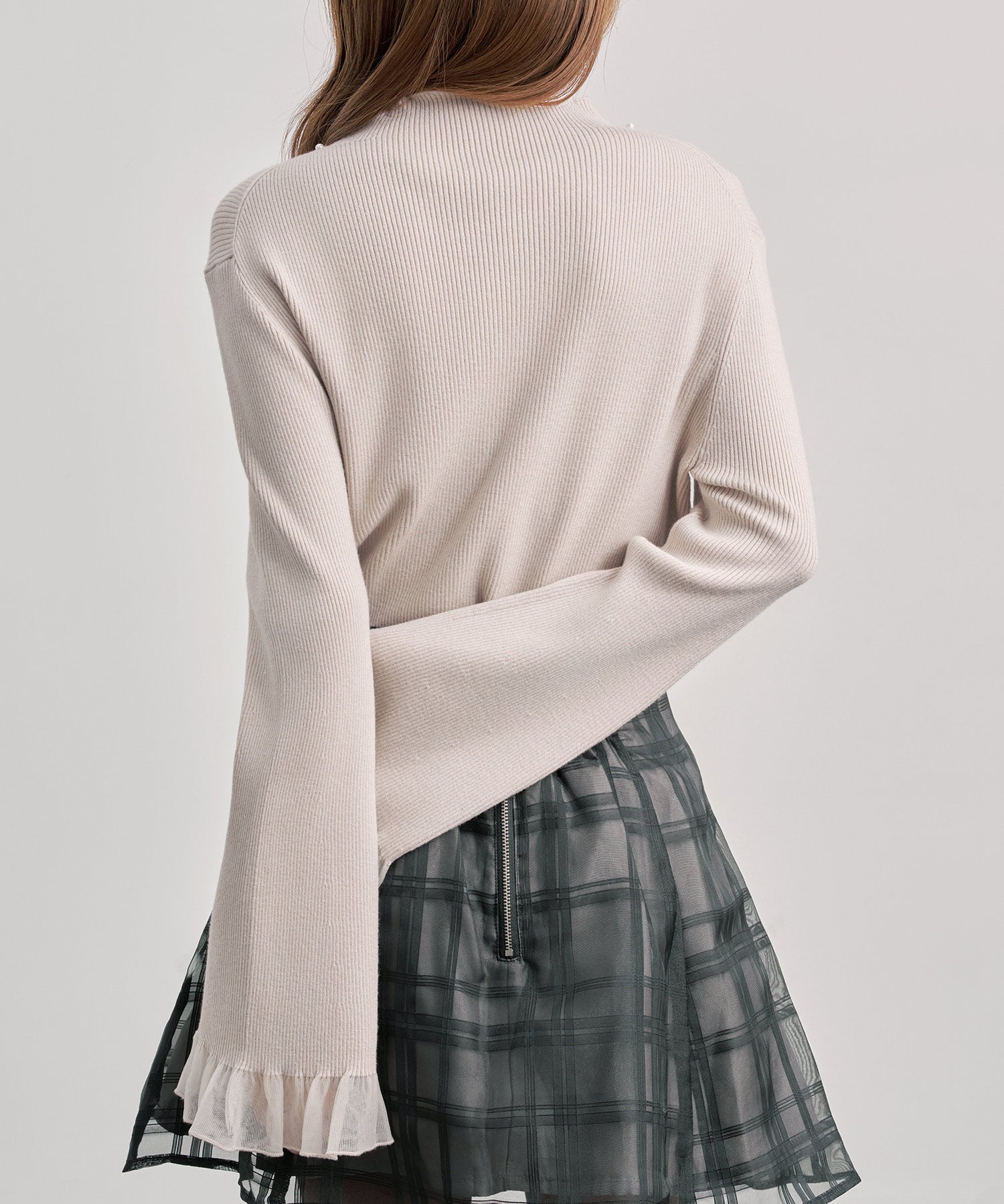 襟パール付リブ編みニットトップス
sdp8069 ベージュ