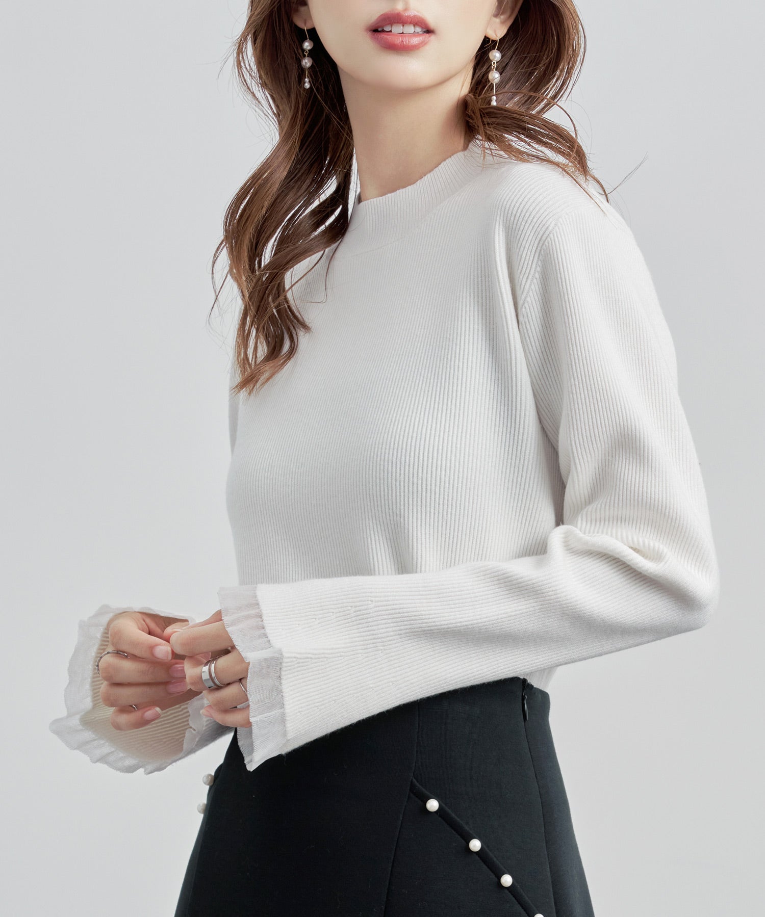 袖口シアフリル付きリブ編みニットトップス
sdp8070 アイボリー