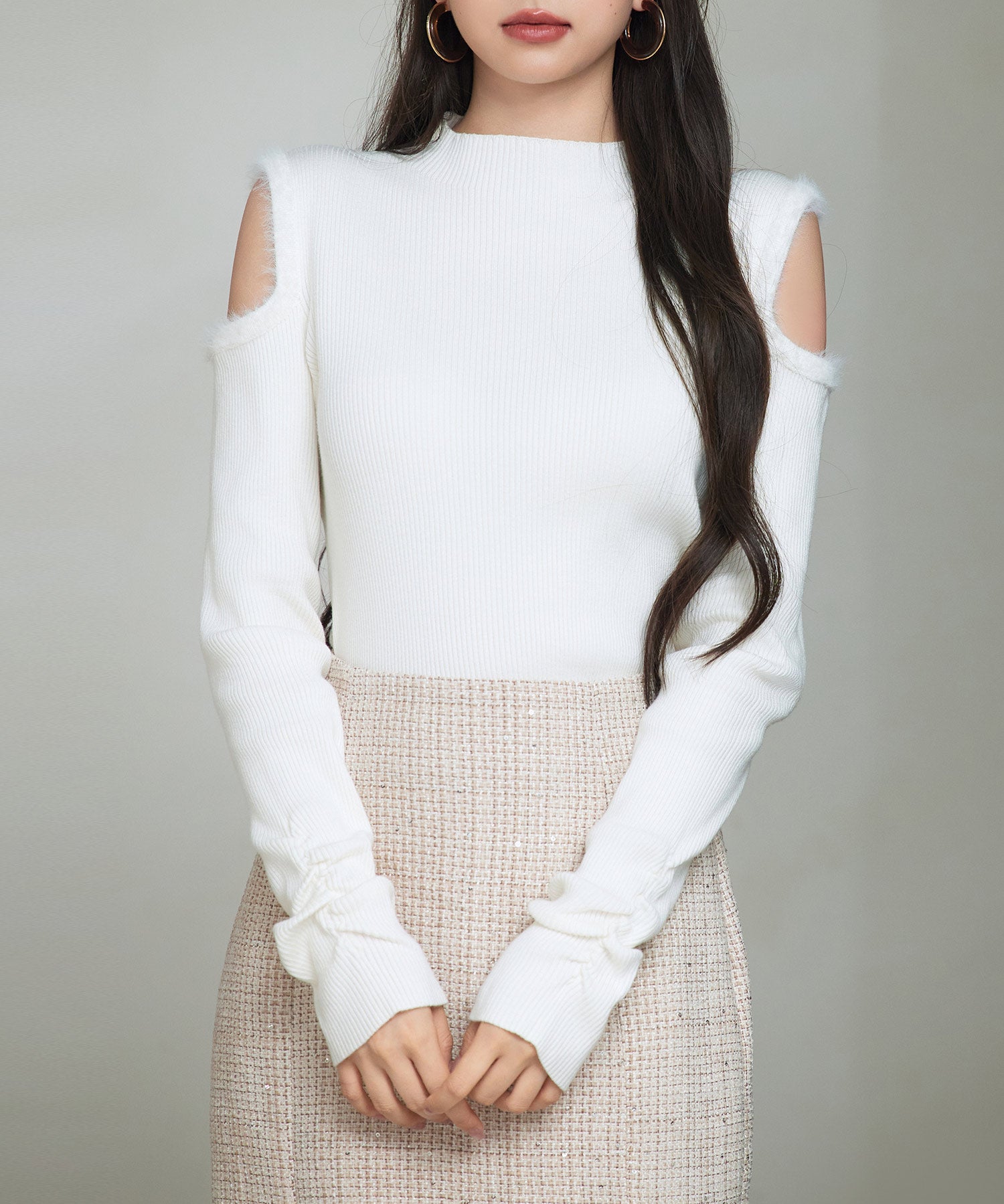 カットアウェイ・ショルダーボトルネックリブニットsdp8073-102-38