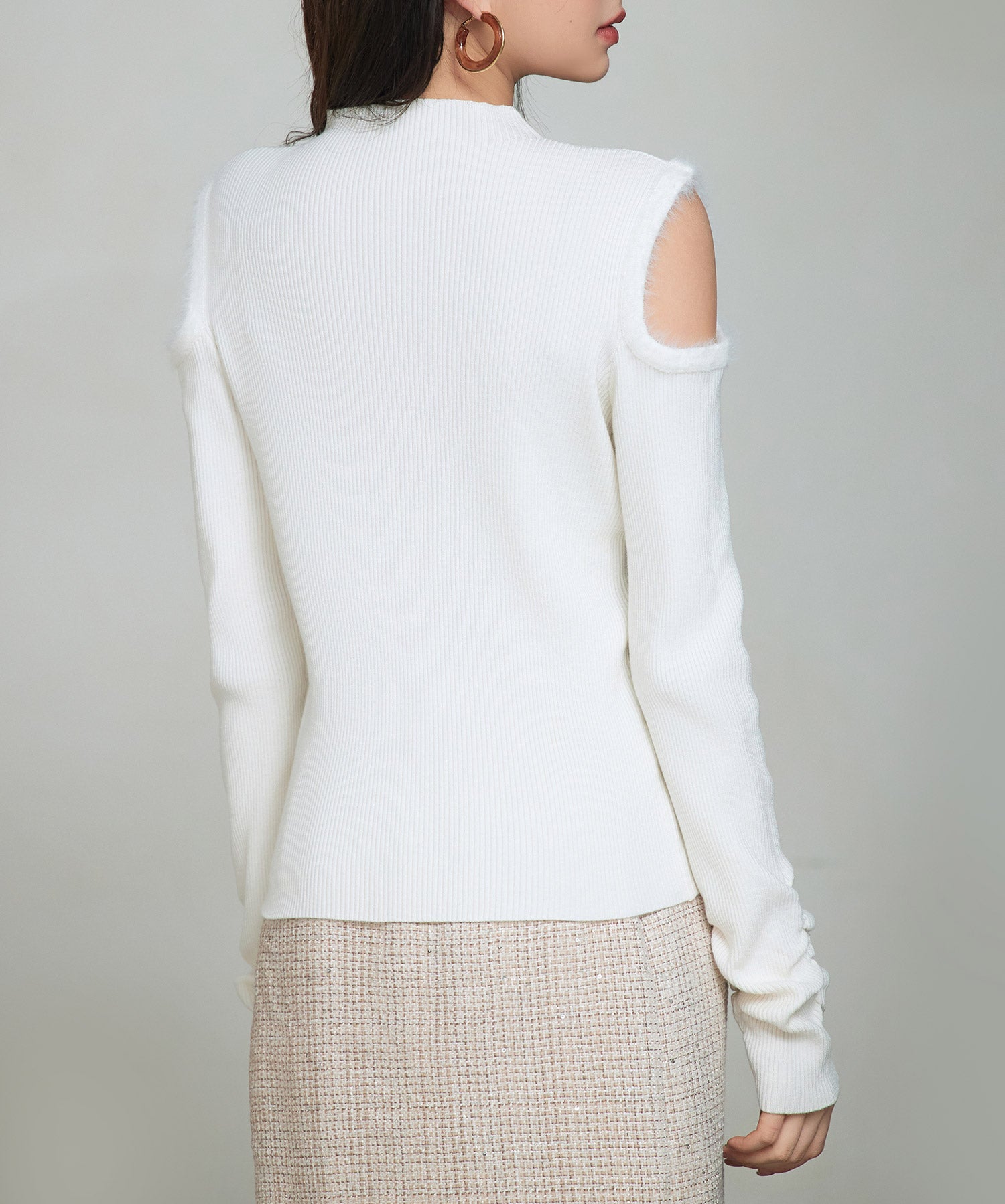 カットアウェイ・ショルダーボトルネックリブニットsdp8073 アイボリー