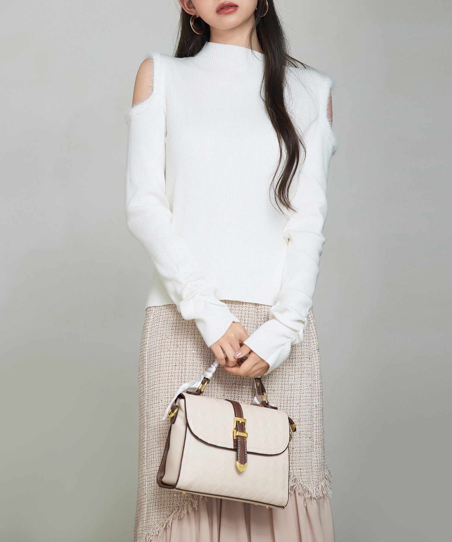 カットアウェイ・ショルダーボトルネックリブニットsdp8073 アイボリー