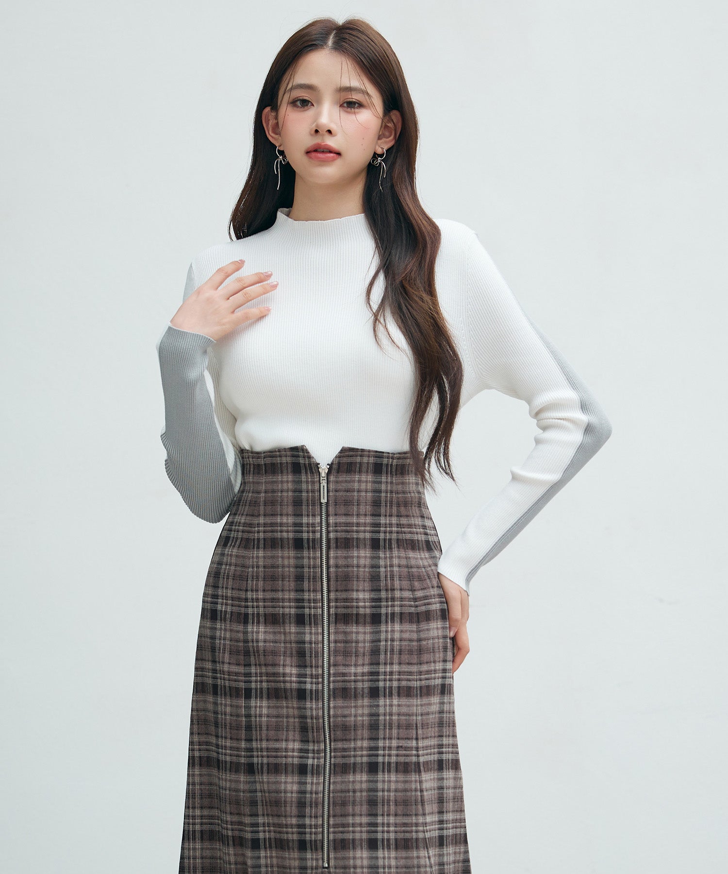 袖配色 ボトル・ネックリブニットプルオーバーsdp8075 アイボリー