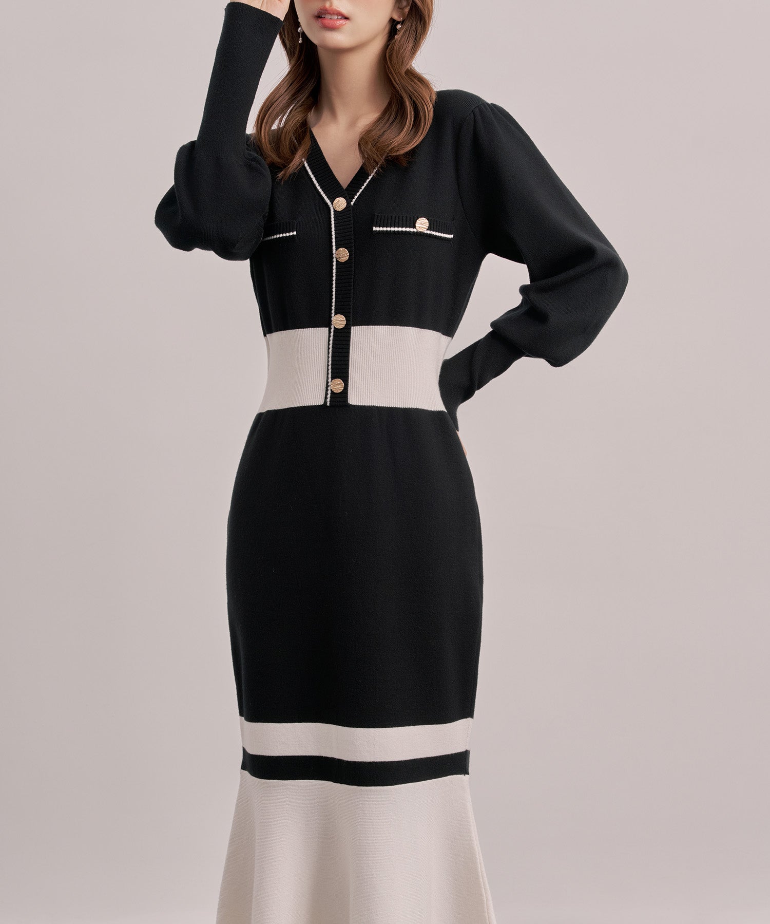 トランペットライン長袖ミディ丈配色ニットワンピース
sdp8103 ブラック