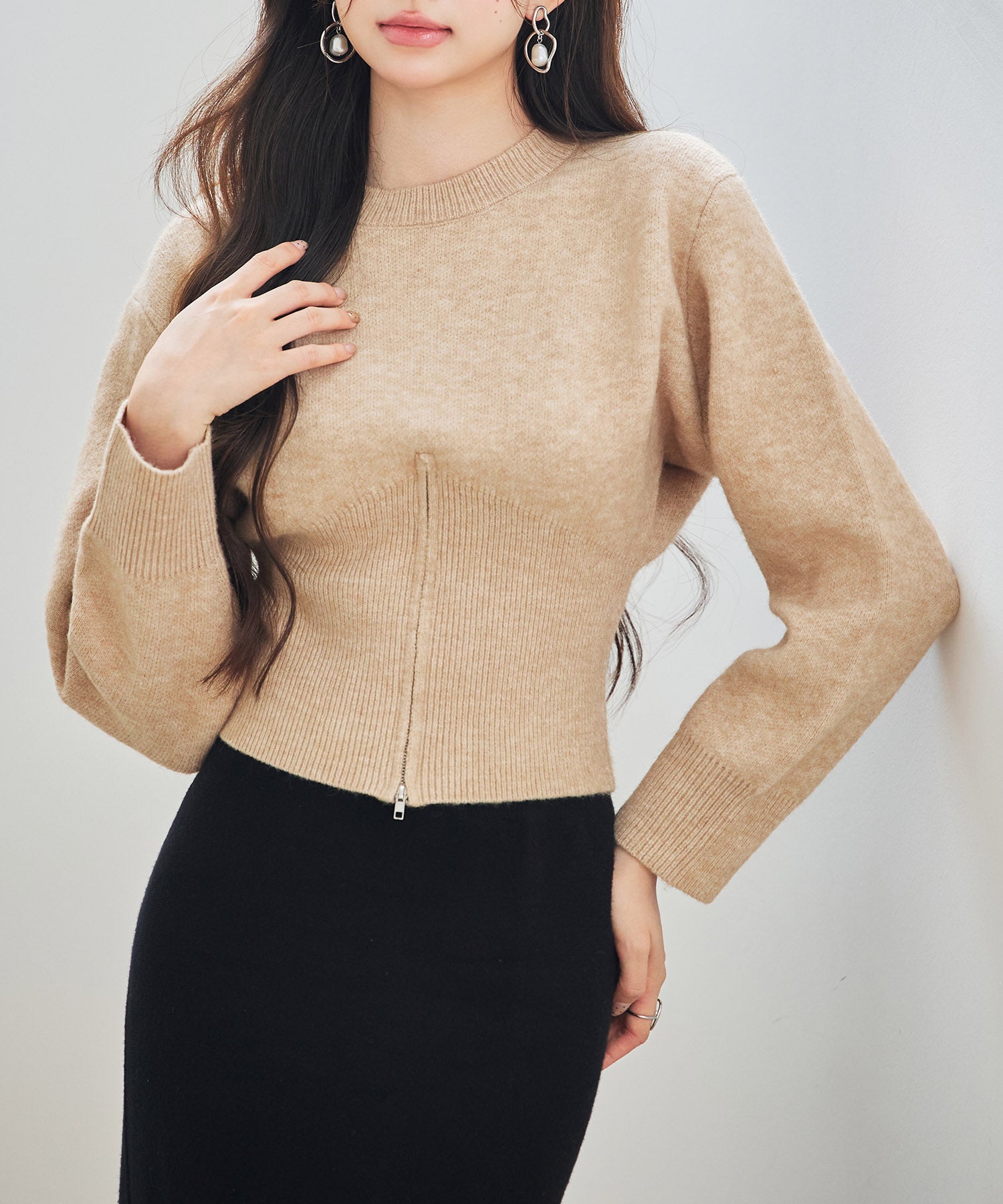 ショート丈ジップ付きニットトップスsdp8111 ベージュ – [公式]SAISON