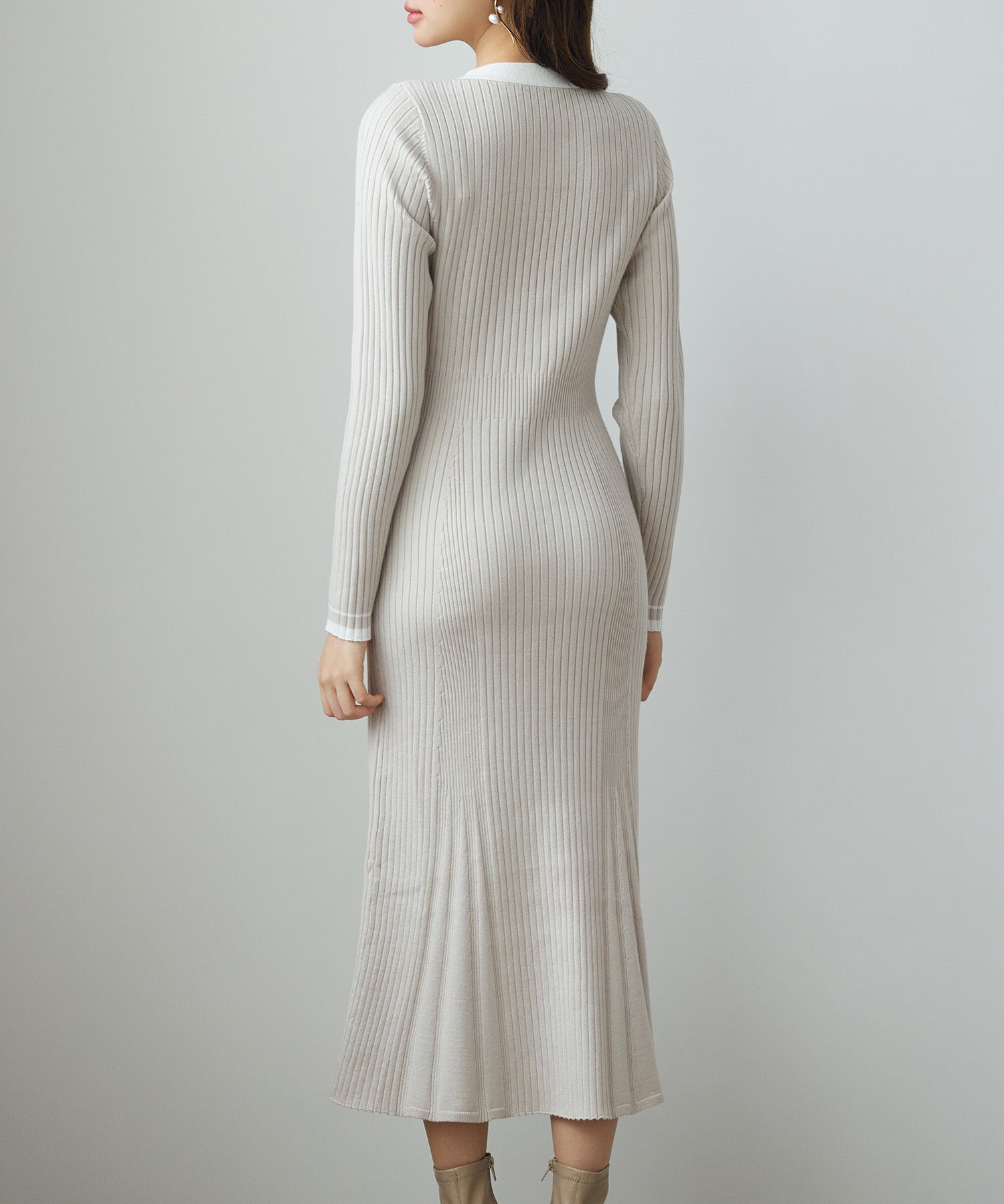 配色リブ編みニットミディ丈ワンピースsdp8116 ベージュ
