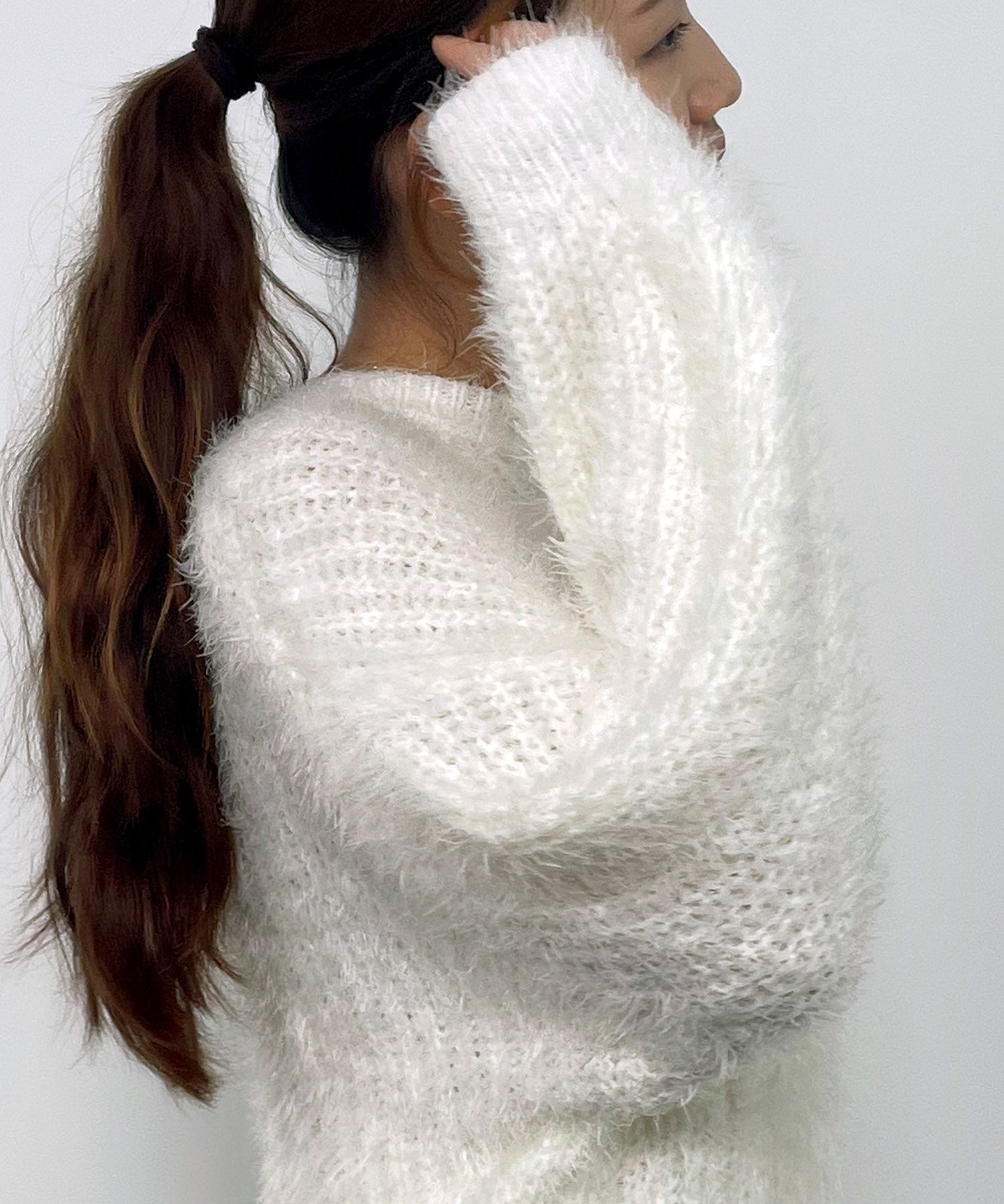 ラウンドネックショート丈光沢フェザーニットsdprb1052 アイボリー