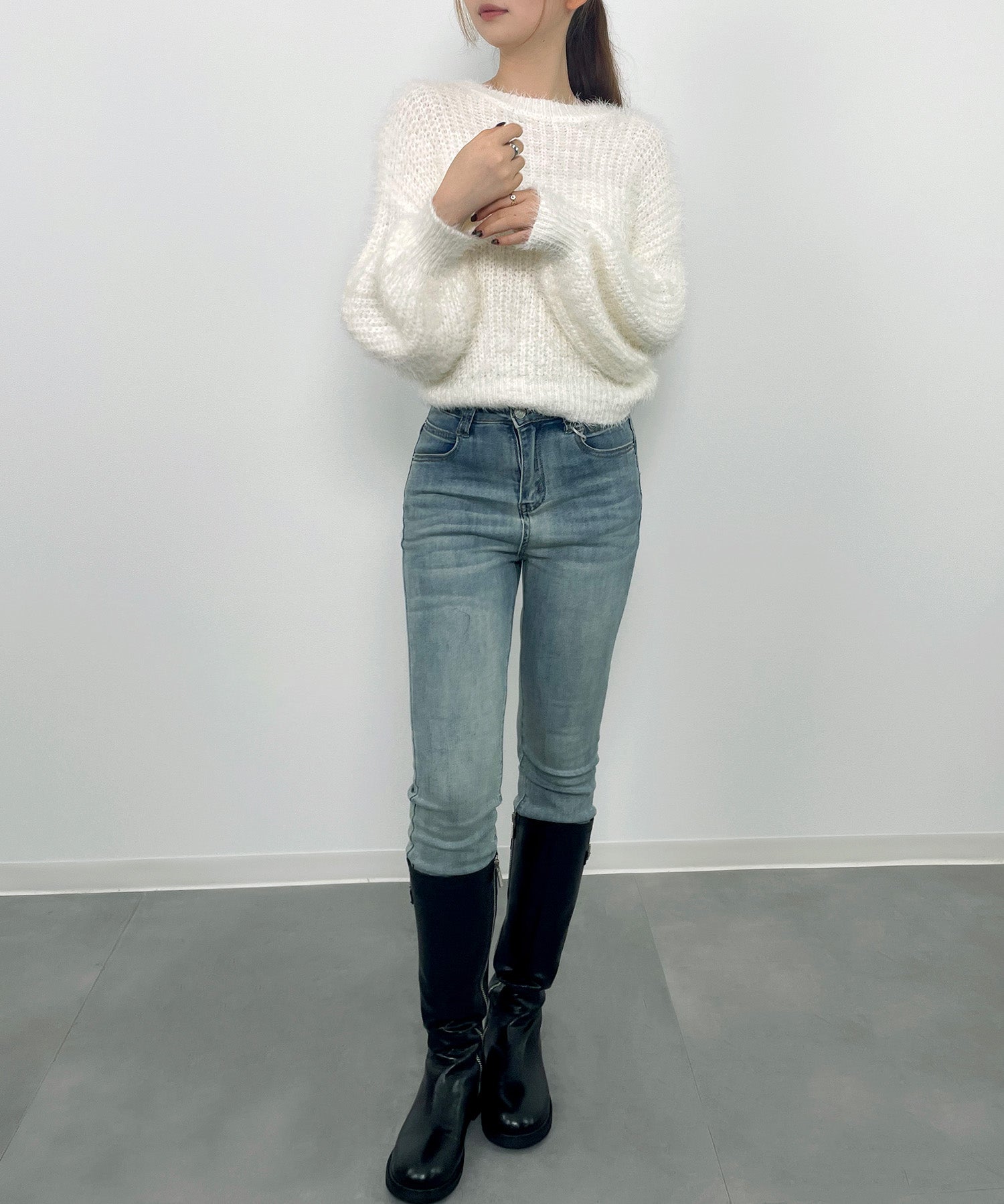 ラウンドネックショート丈光沢フェザーニットsdprb1052 アイボリー