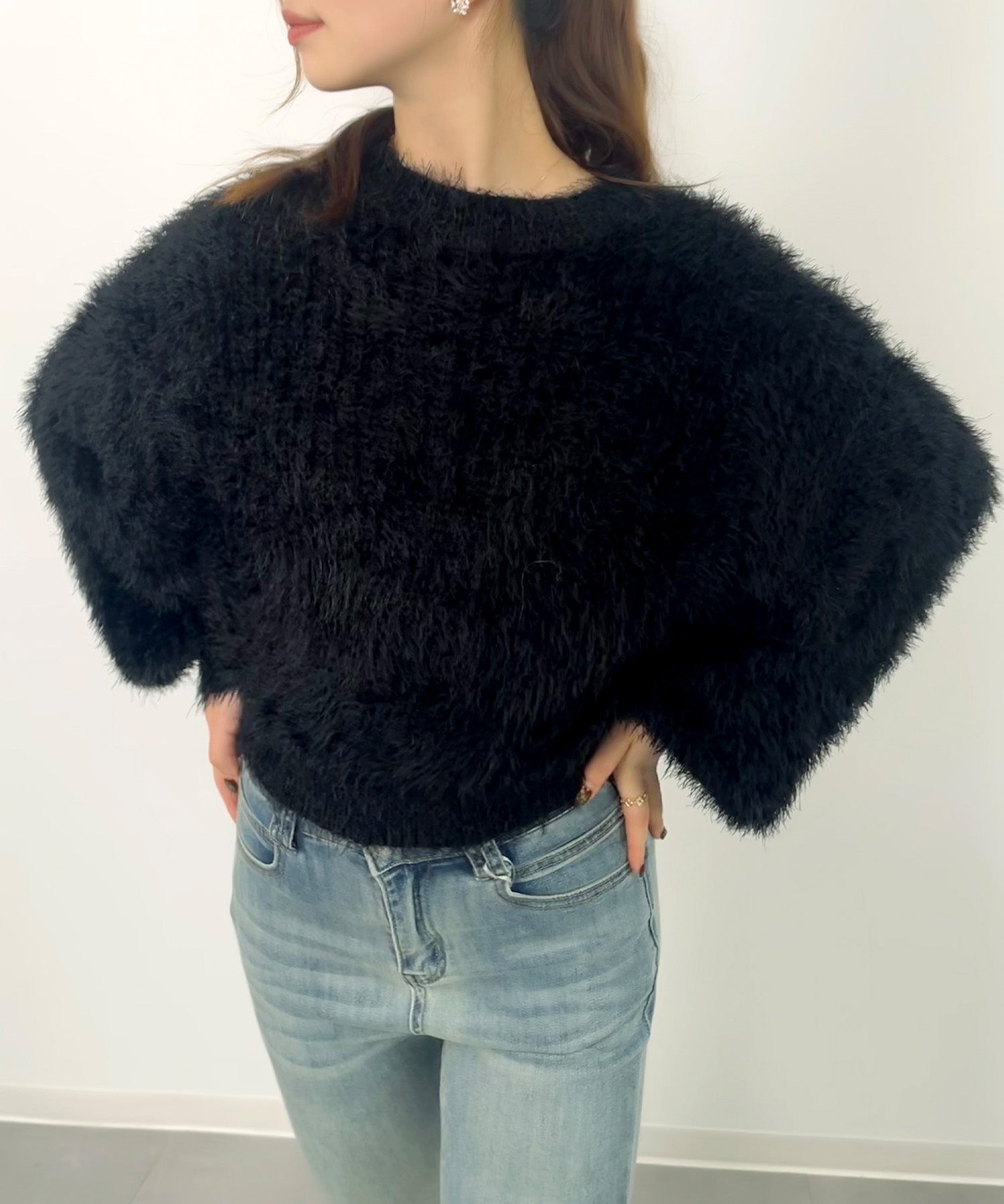 ラウンドネックショート丈光沢フェザーニットsdprb1052 ブラック