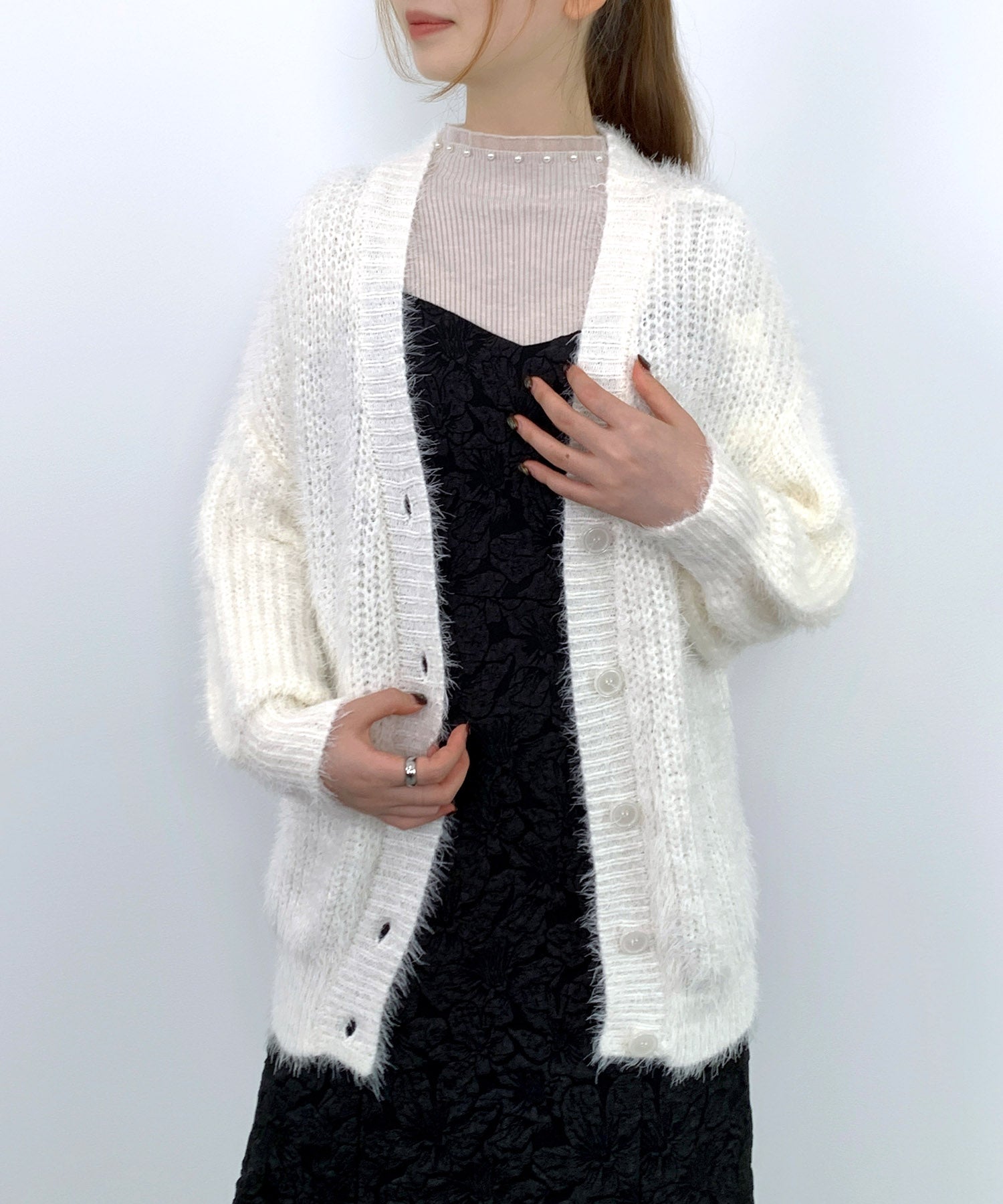 光沢フェザーVネックミドル丈カーディガンsdprb1053 アイボリー