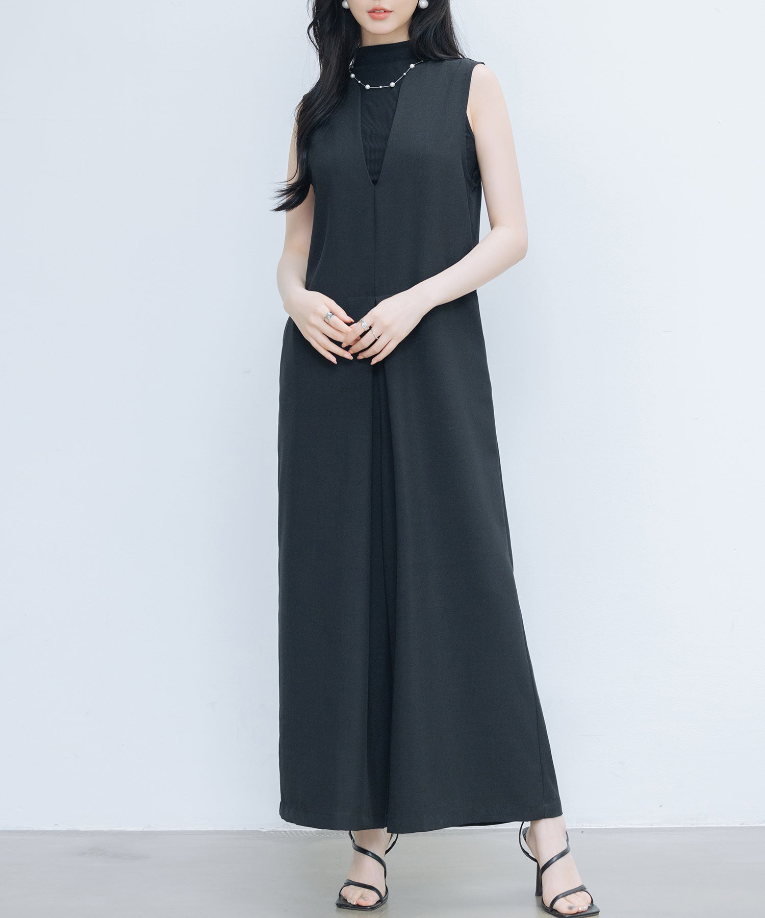 IラインシルエットVネックサロペットsdprb2720 ブラック