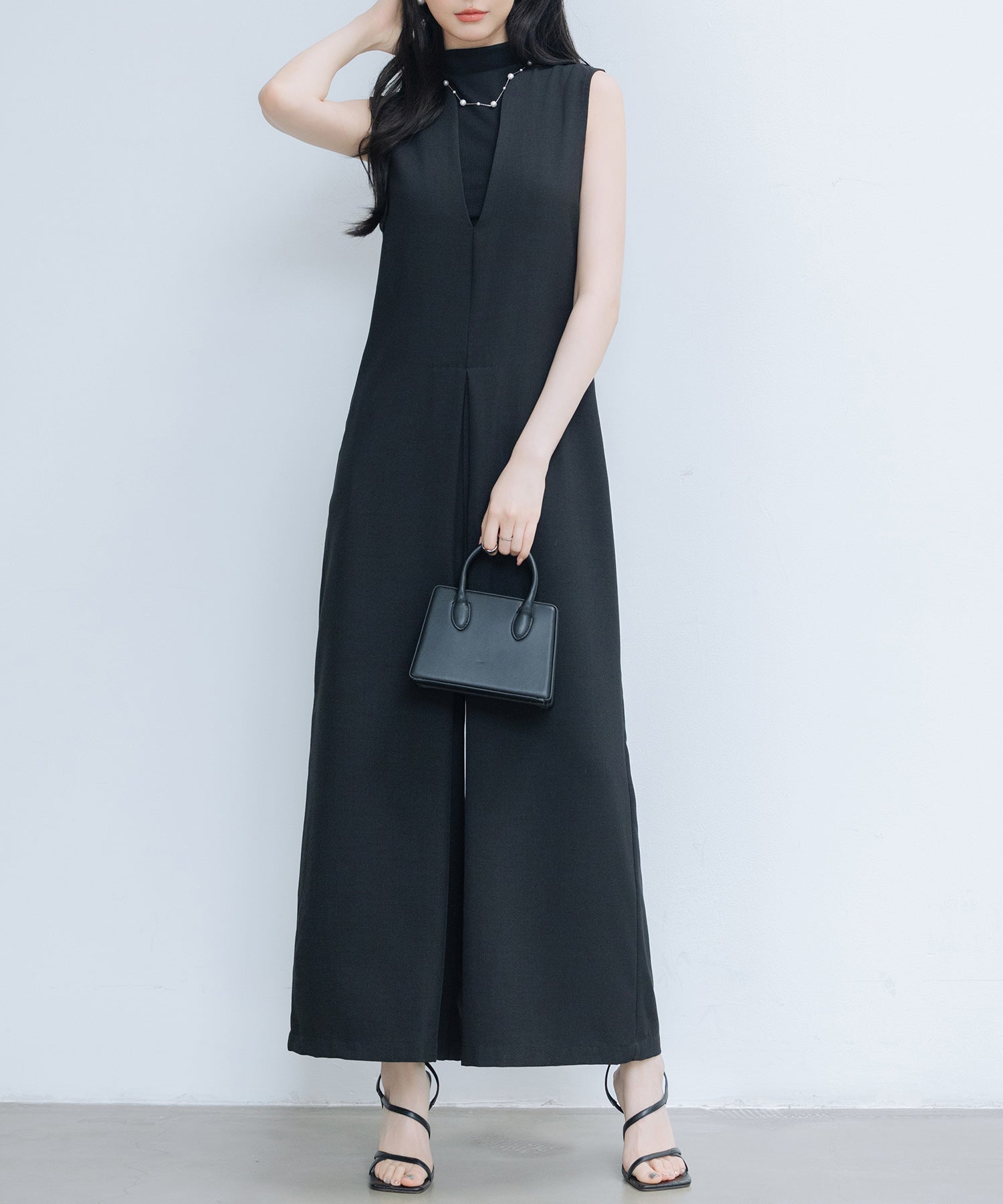 IラインシルエットVネックサロペットsdprb2720 ブラック