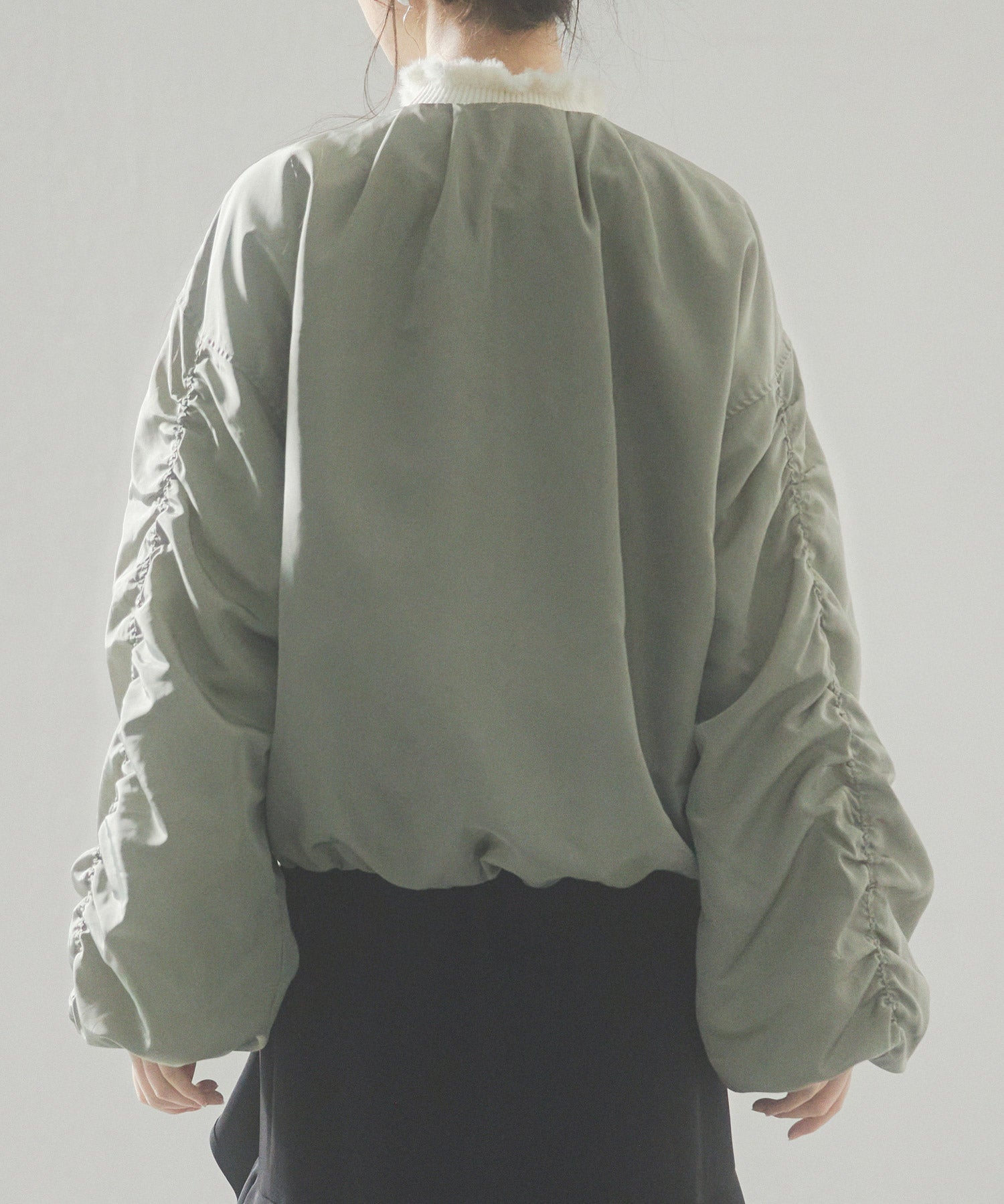ノーカラー袖ギャザーブルゾンsdprb7010 ライトカーキ