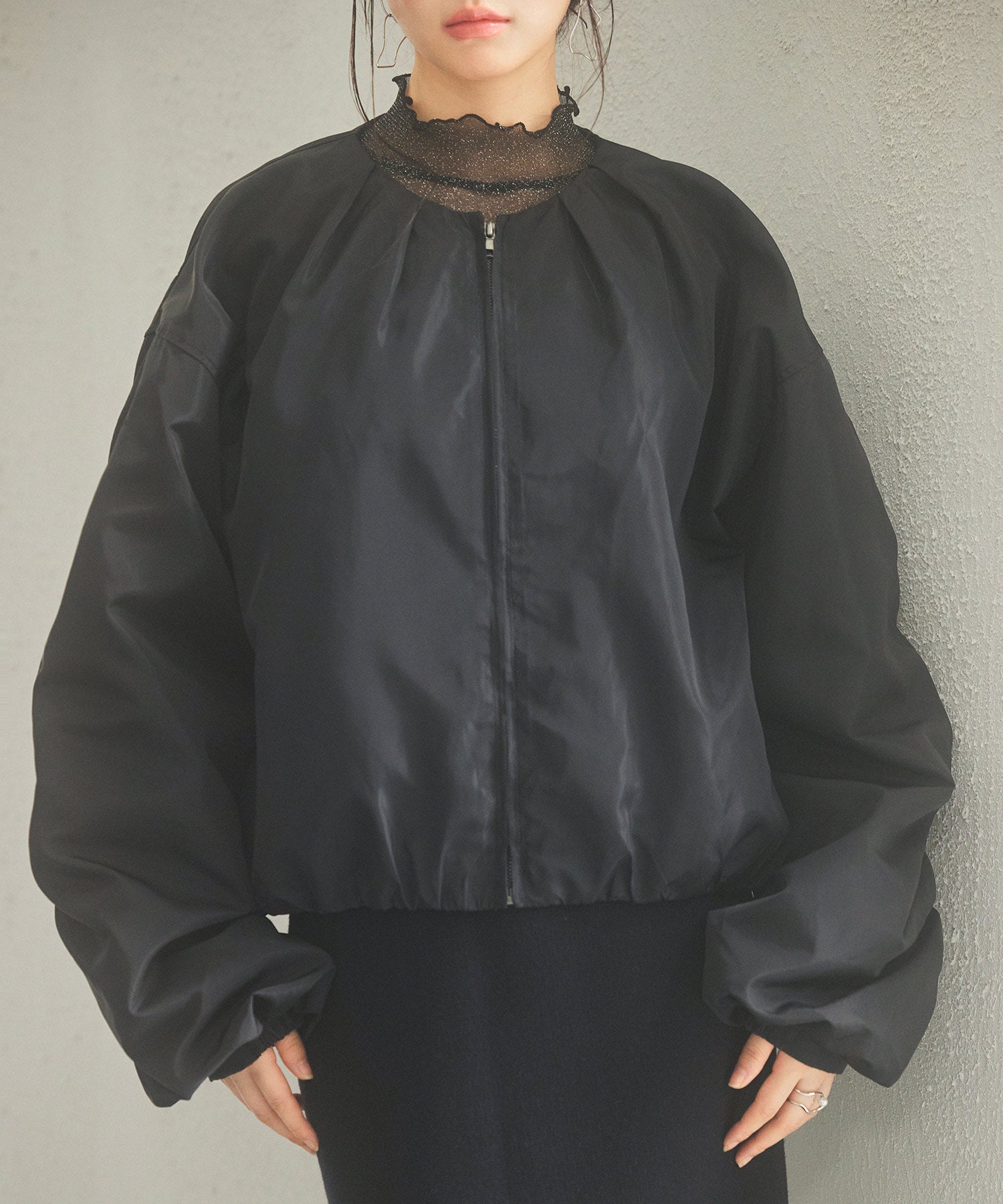 ノーカラー袖ギャザーブルゾンsdprb7010 ブラック