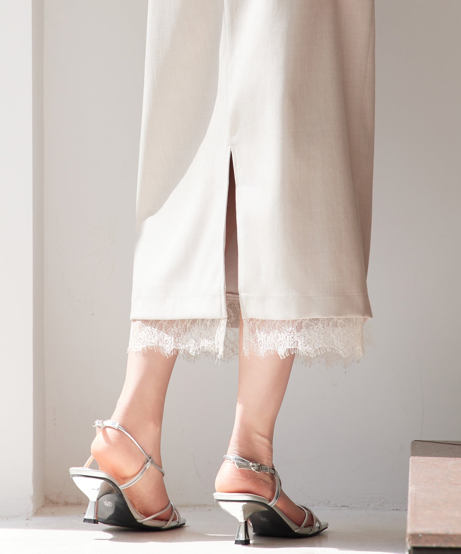 裾レースハイウエストナロースカートsdpsy004 ベージュ