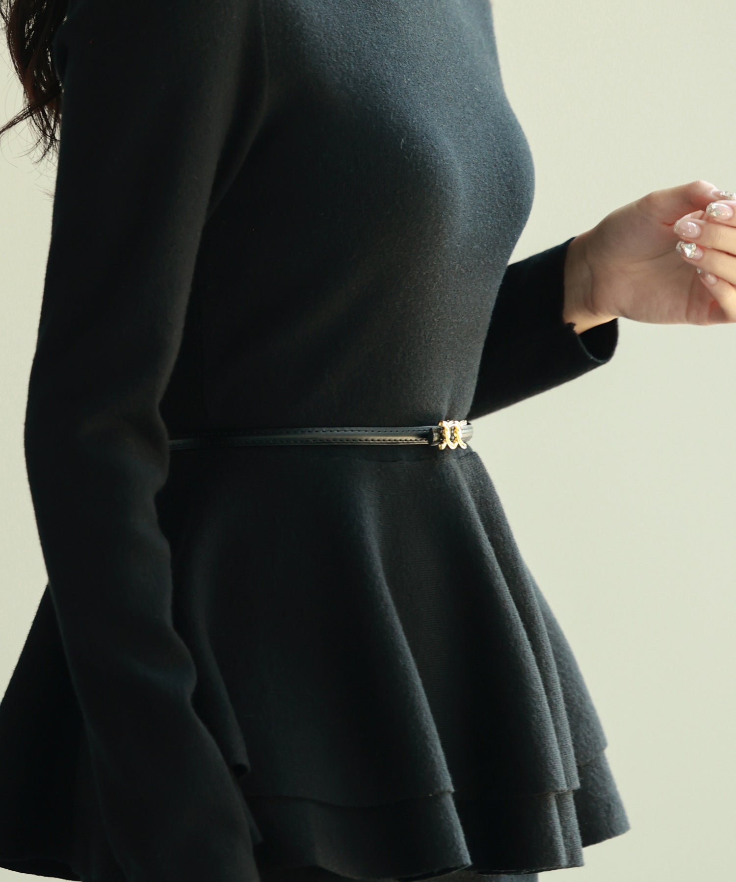 ゴールドバックル細ベルトsdpxyf0005 ブラック