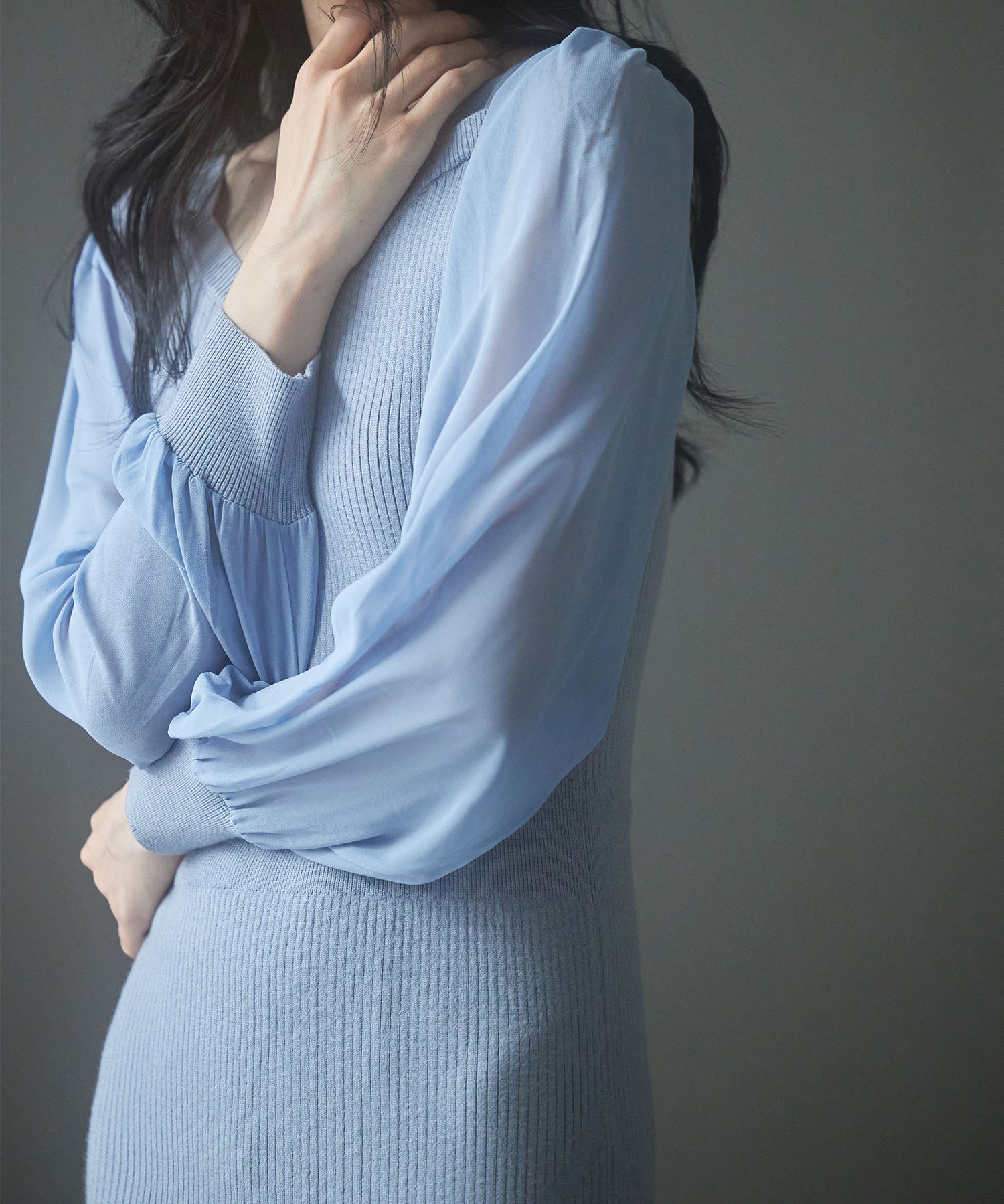 シアースリーブとニットドッキングしたミモレワンピースsdpxyf3236 ブルーグレー