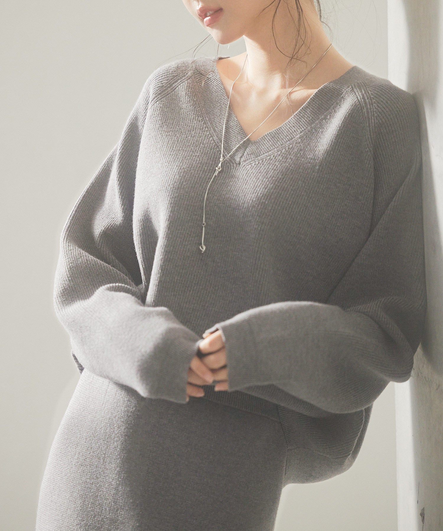 畦編み深みVネックニットプルオーバーsdpxyf3292-103-365