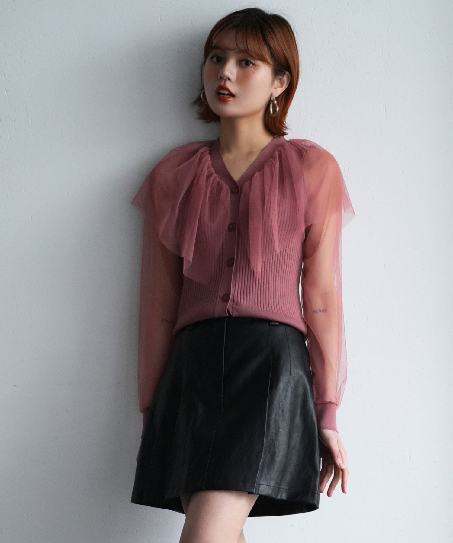 チュールスリーブ×リブニットの異素材ドッキングカーディガンsdpxyf6023 エンジ