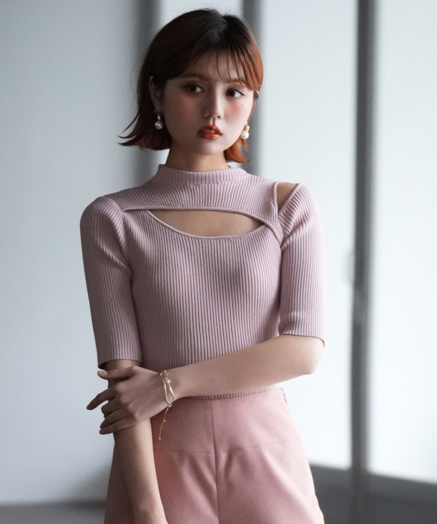 カットアウトプチハイネックリブニットプルオーバーsdpxyf6165-102-26