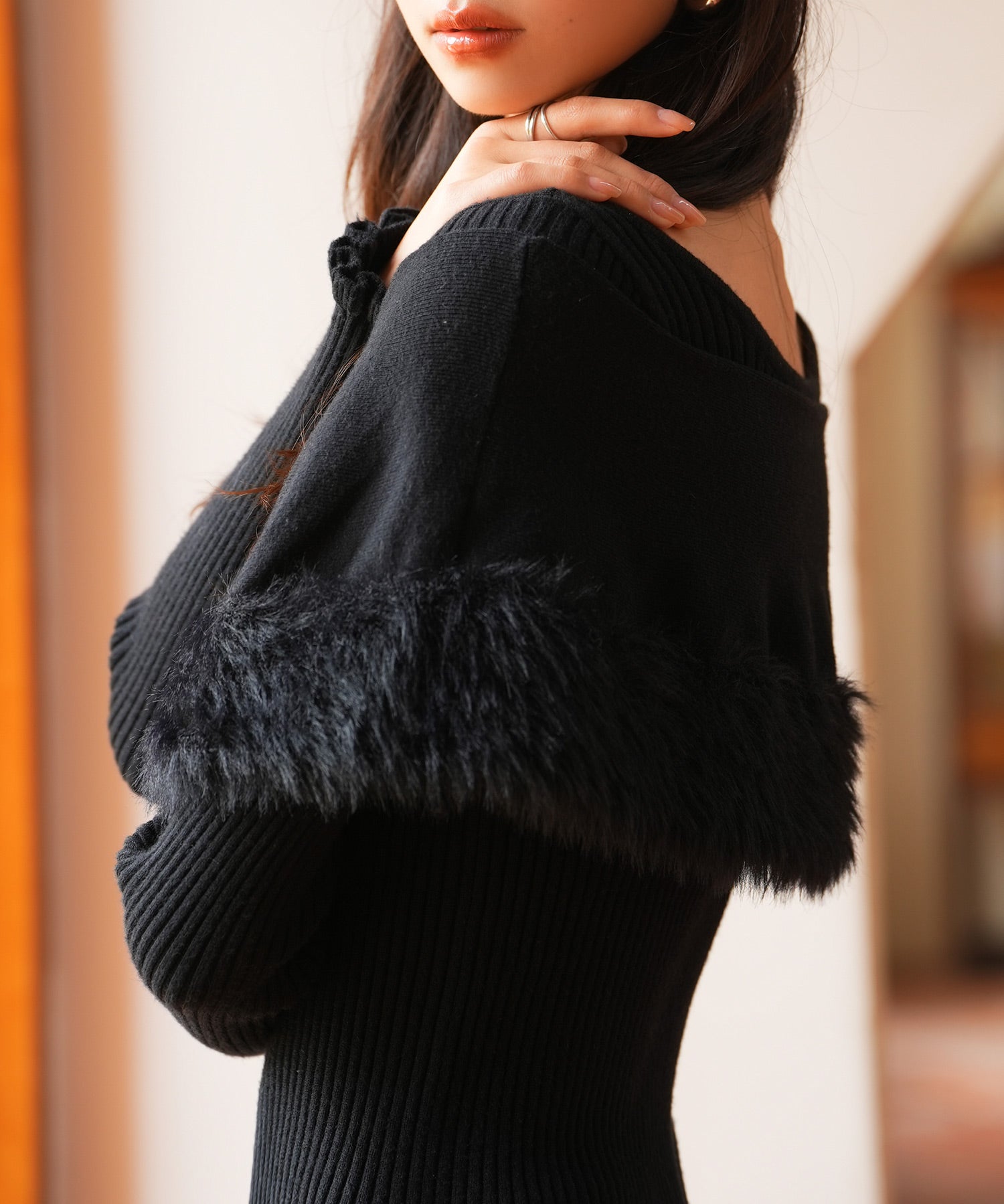 ファー付きケープライクニットプルオーバーsdpxyf6329 ブラック